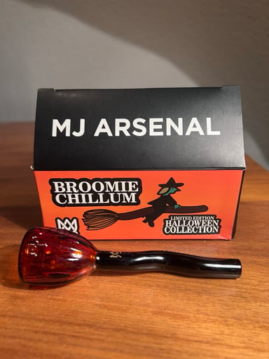 Preview pic of MJ Arsenal - Broomie Chillum