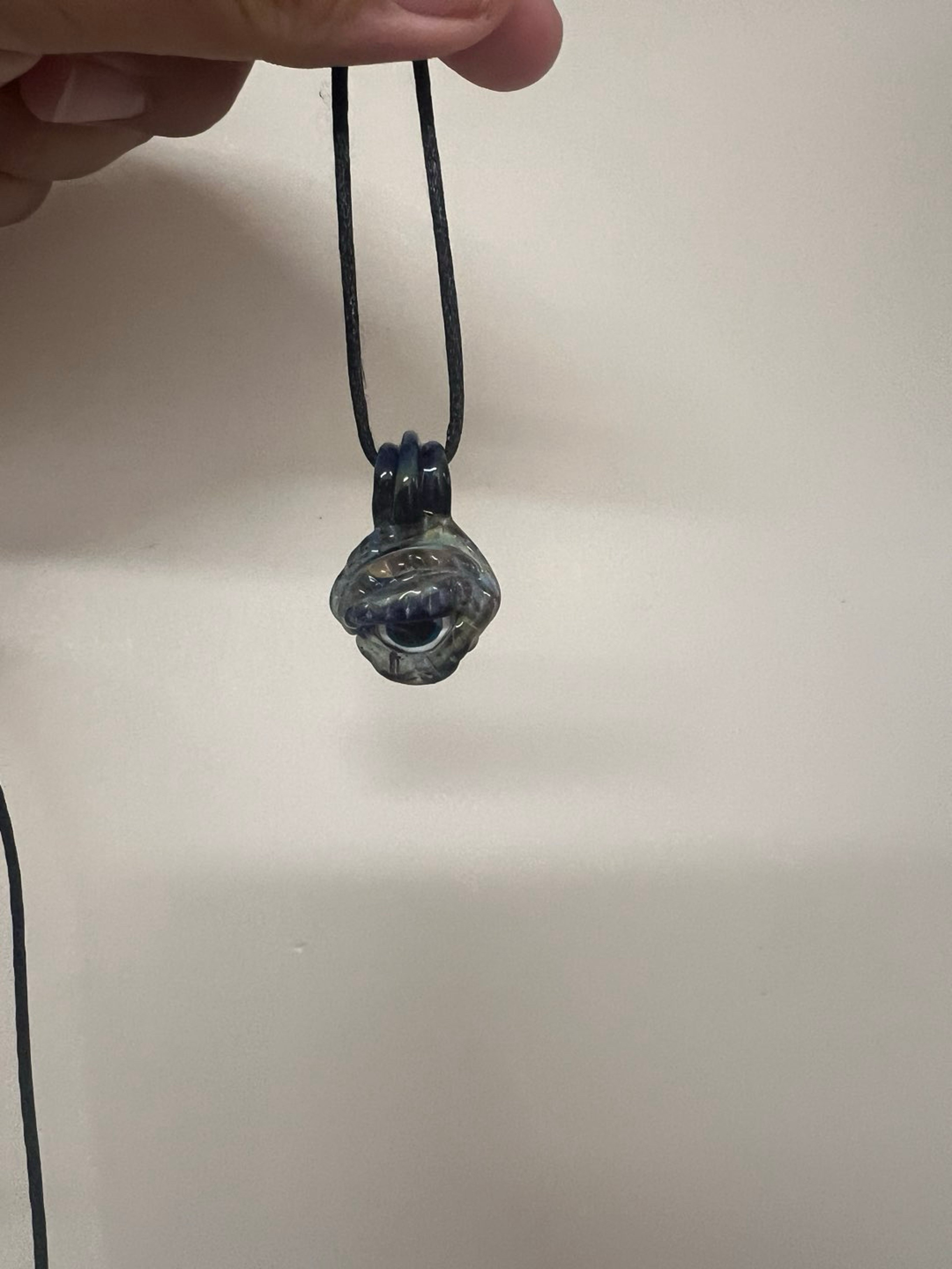 Eye pendy image 0