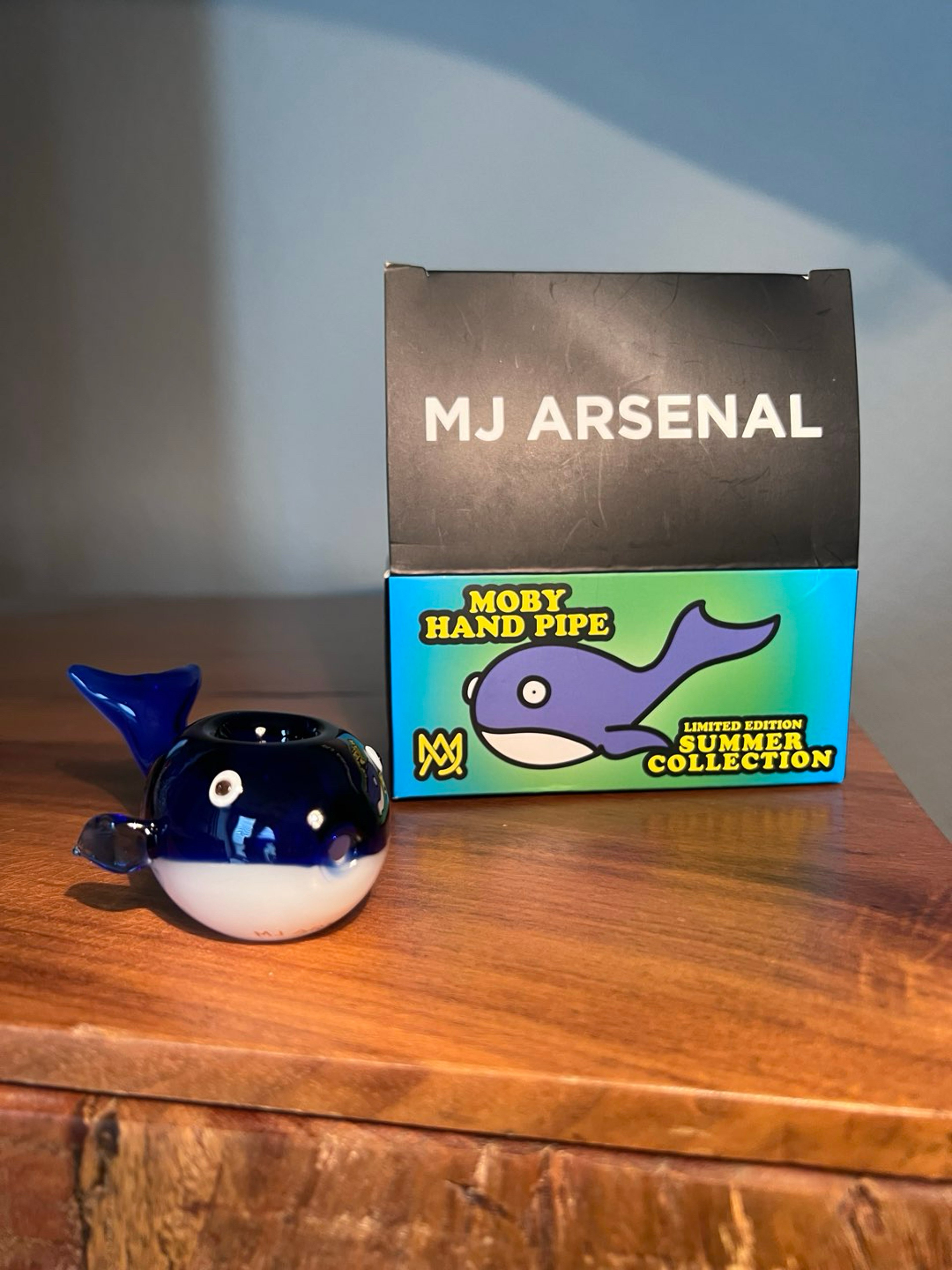 Preview pic of MJ Arsenal - Moby Hand Pipe