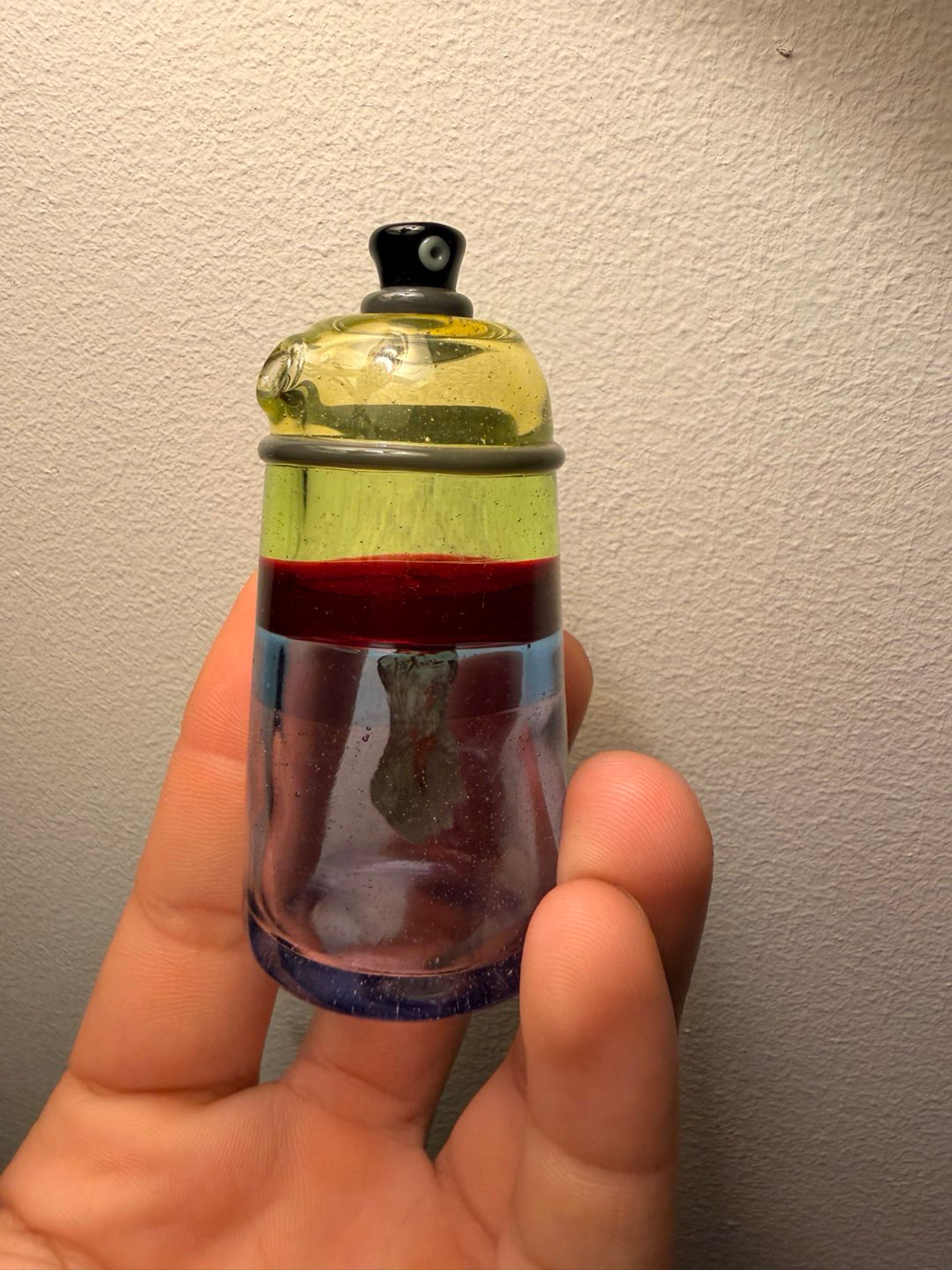 D rock spray can pendy image 0