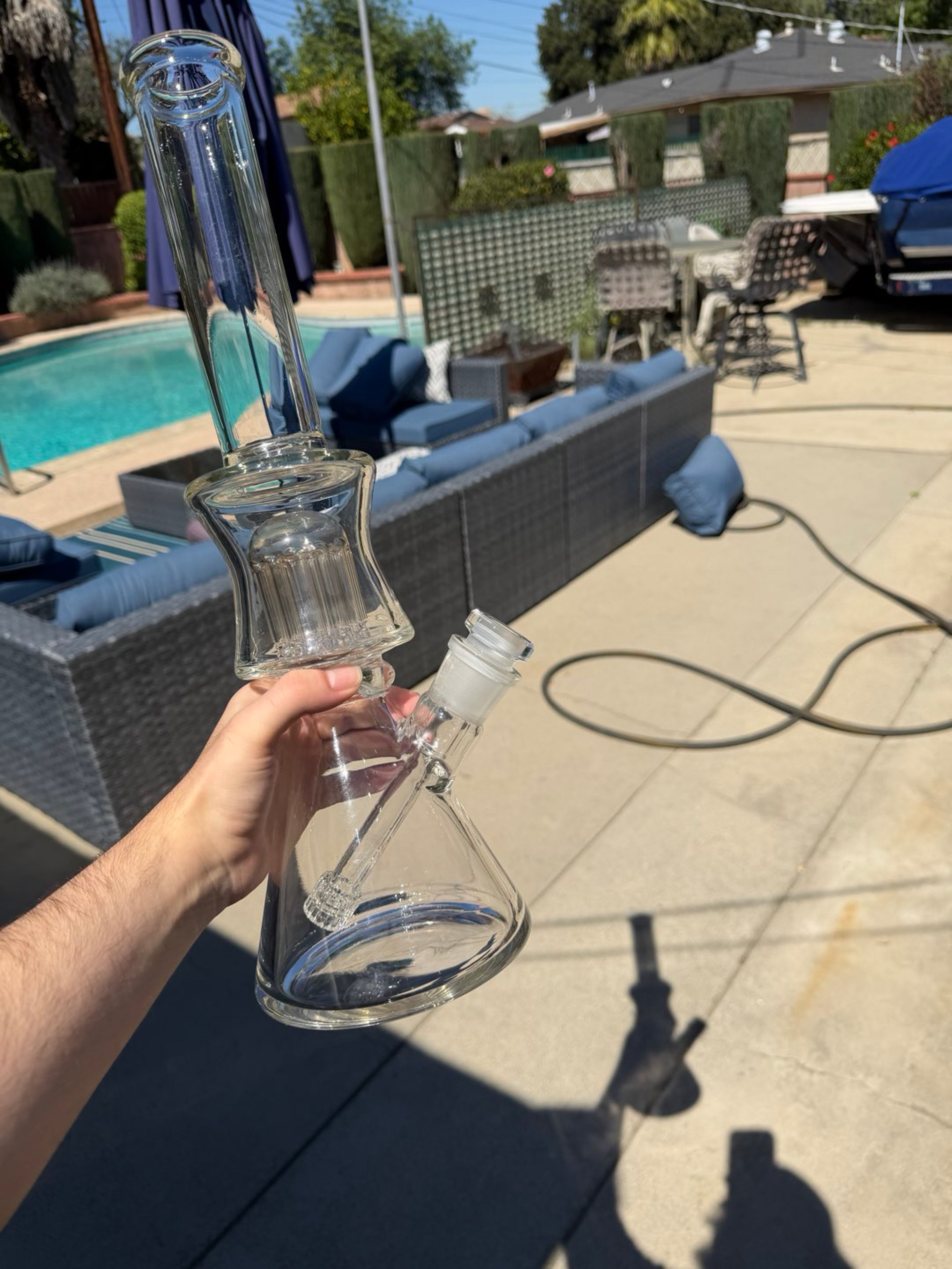 Preview pic of Beaker bong w perc (super good deal)