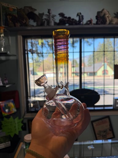Preview pic of Mary Jane’s Glass Mini Bubble Beaker