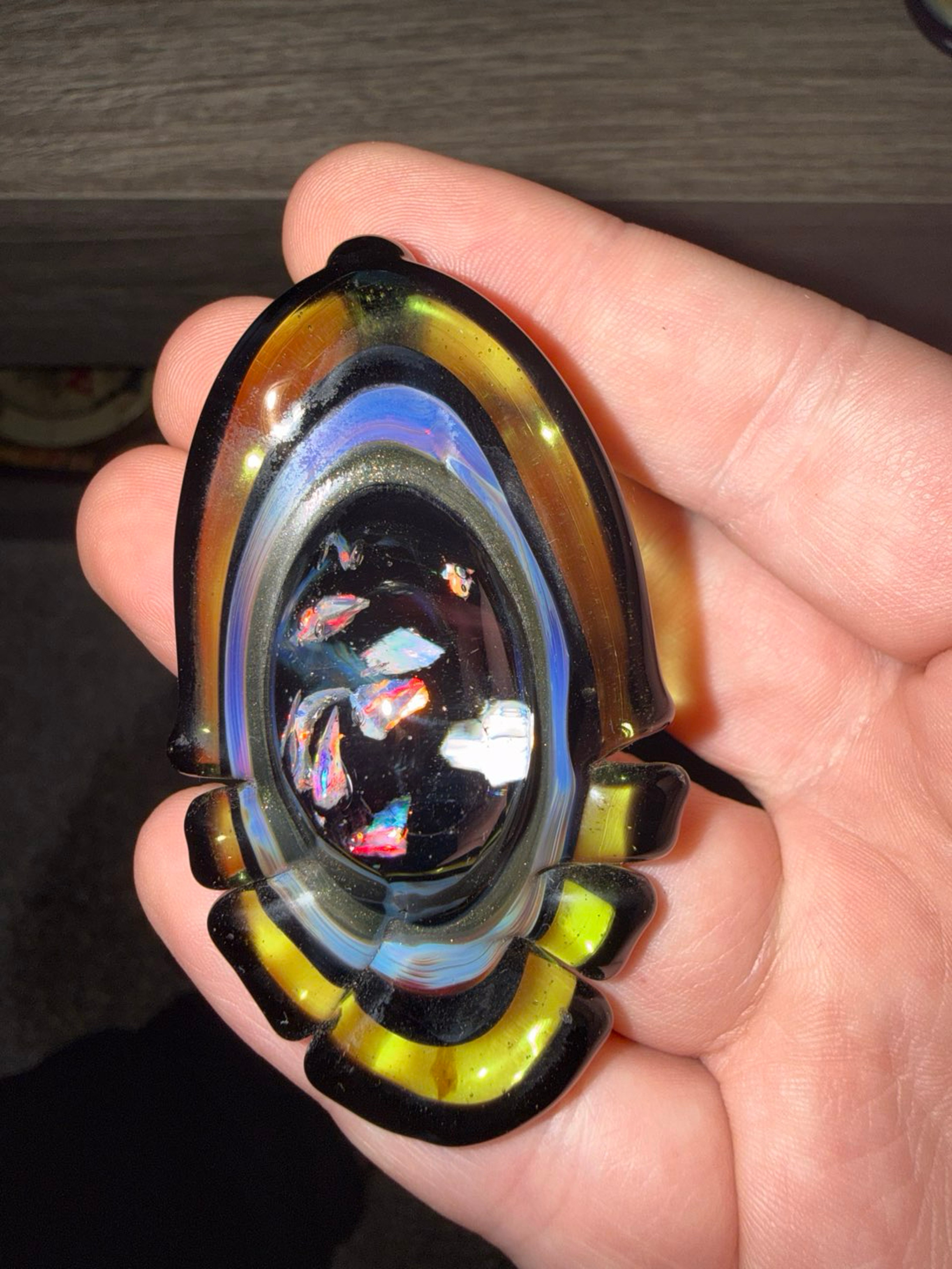 Celtic crushed opal pendant image 0