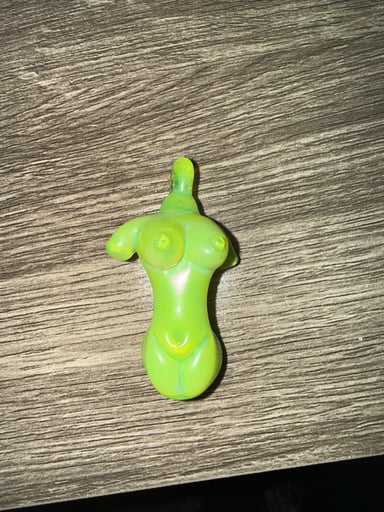 Preview pic of Junkieglass naked lady slime pendant