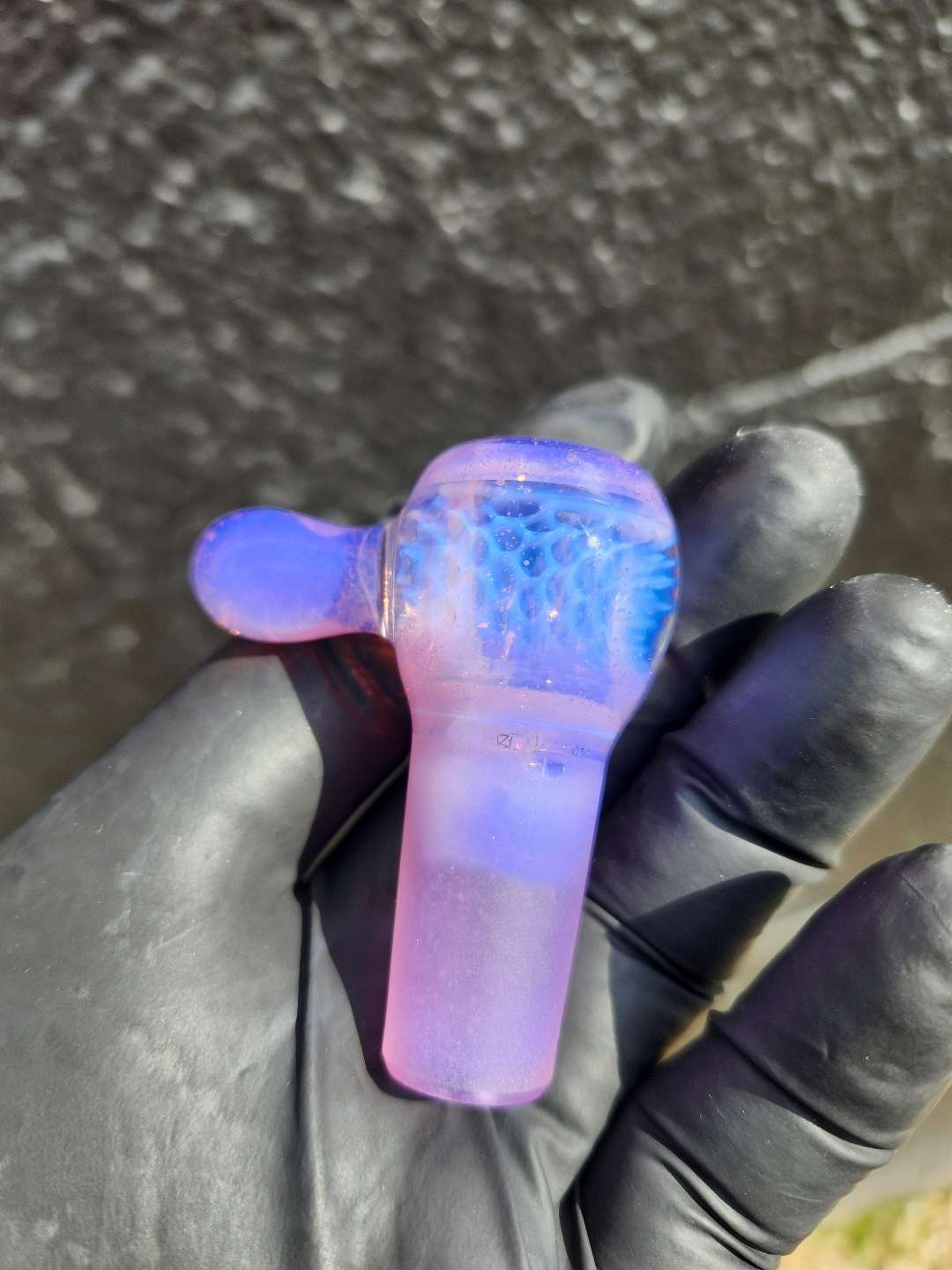 Preview pic of BEAK GLASS HONEYCOMB SLIDE