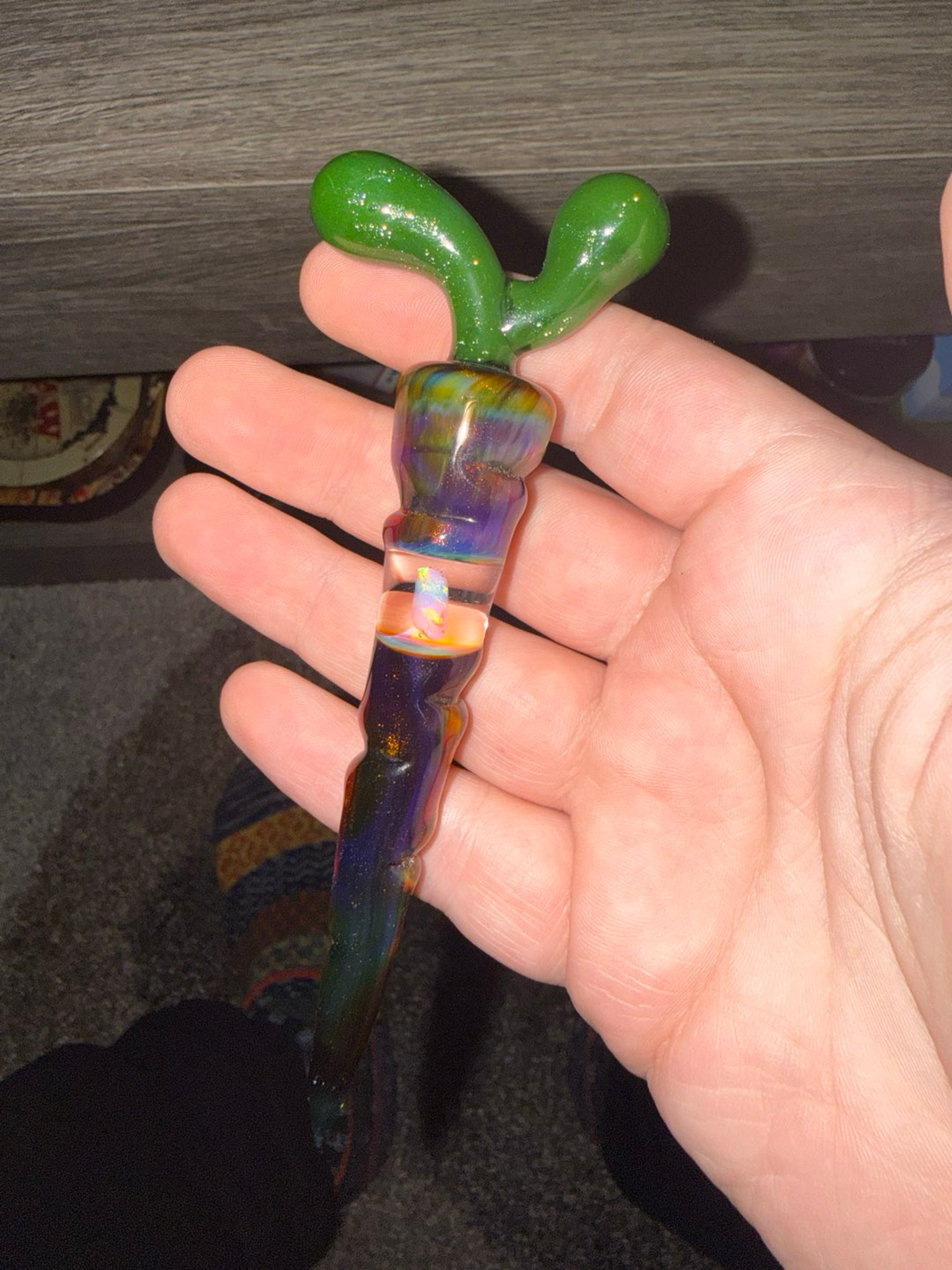 Preview pic of Kayla James space carrot