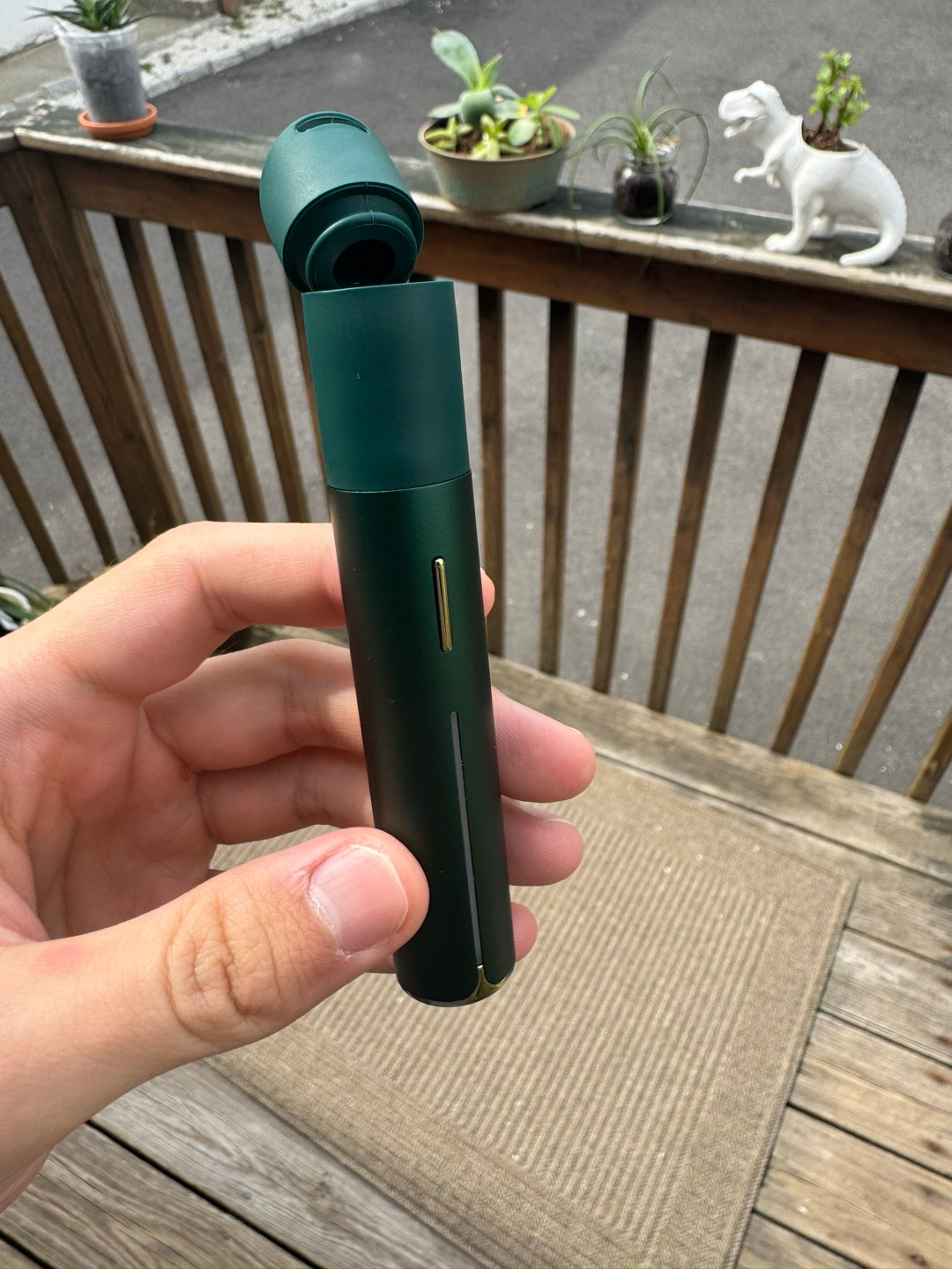 Preview pic of Puffco Pivot Pine Green
