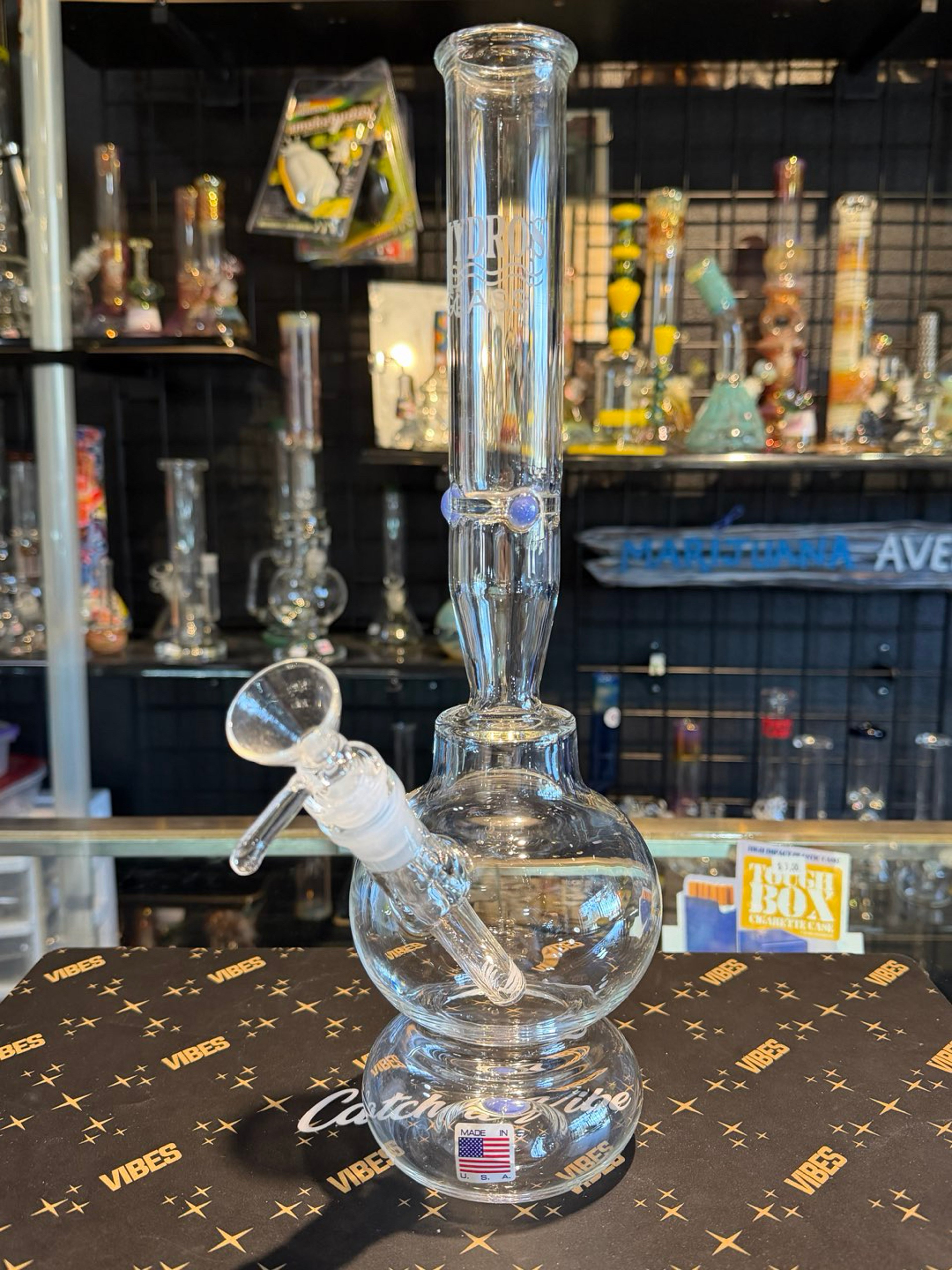 Preview pic of Hydros Glass Bubble Beaker