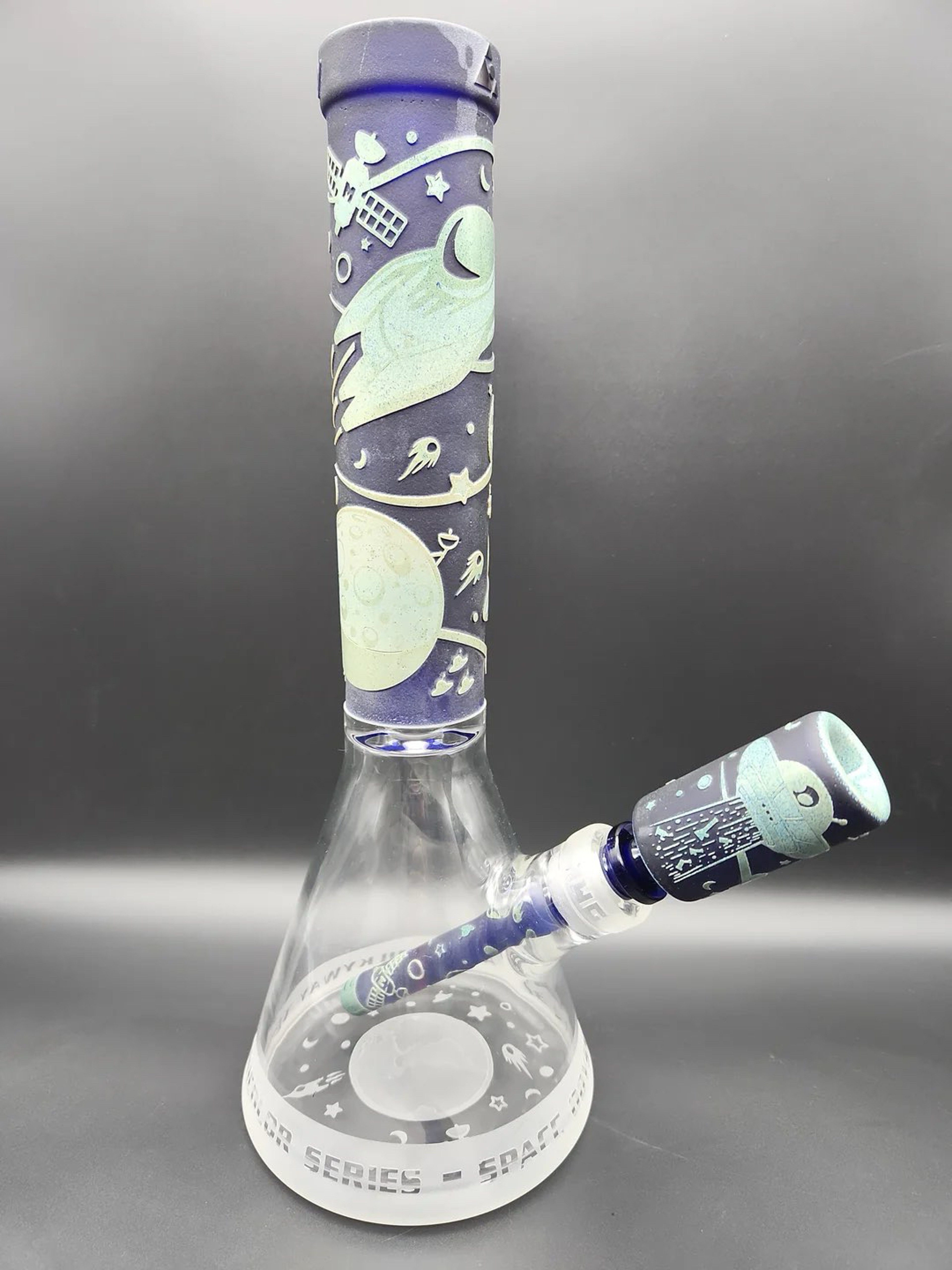 Preview pic of MILKYWAY GLASS "SPACE ODYSSEY" IN COLOR 14" BEAKER