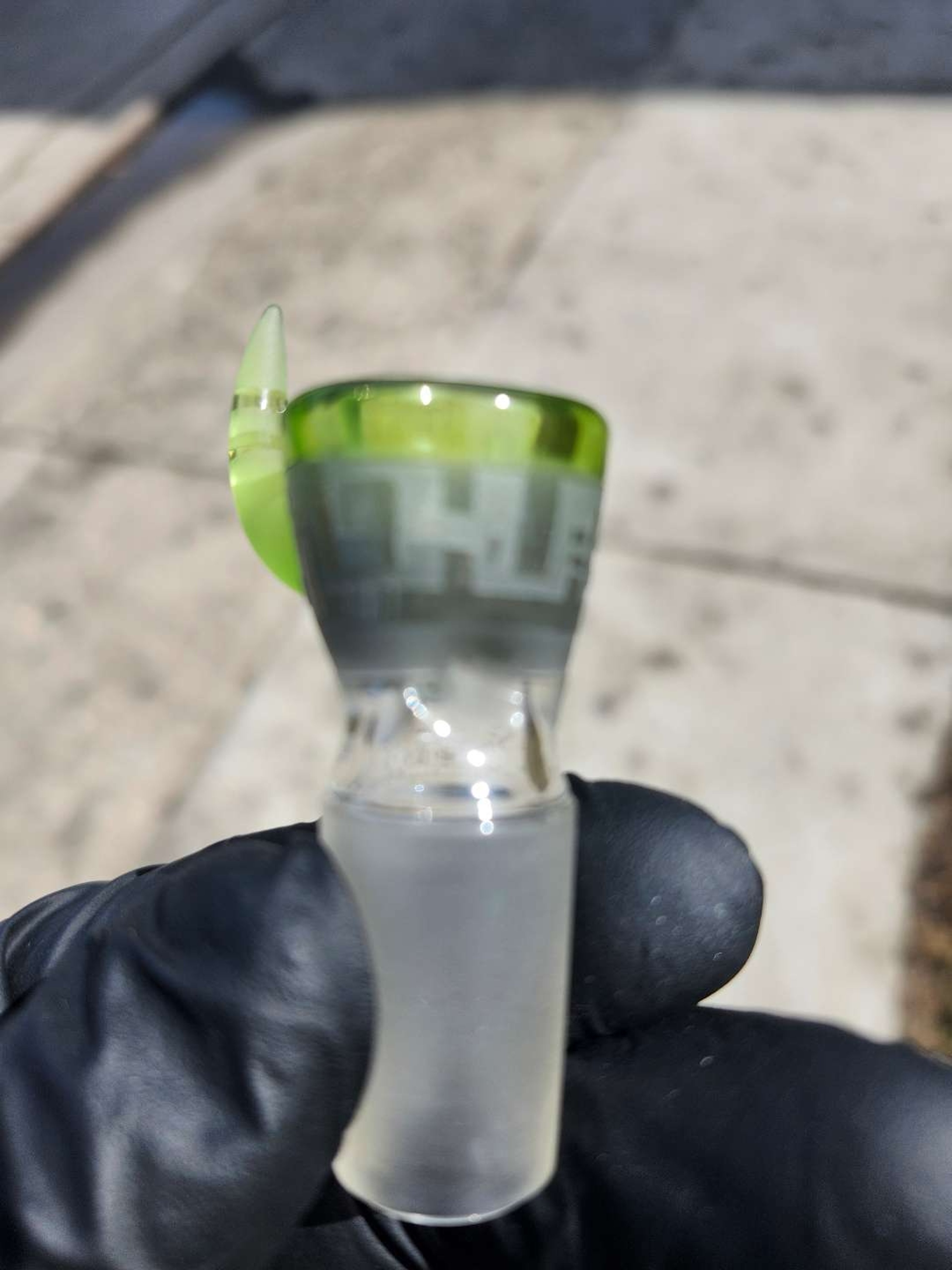 Preview pic of RASTIN GLASS CARVED 18MM SLIDE