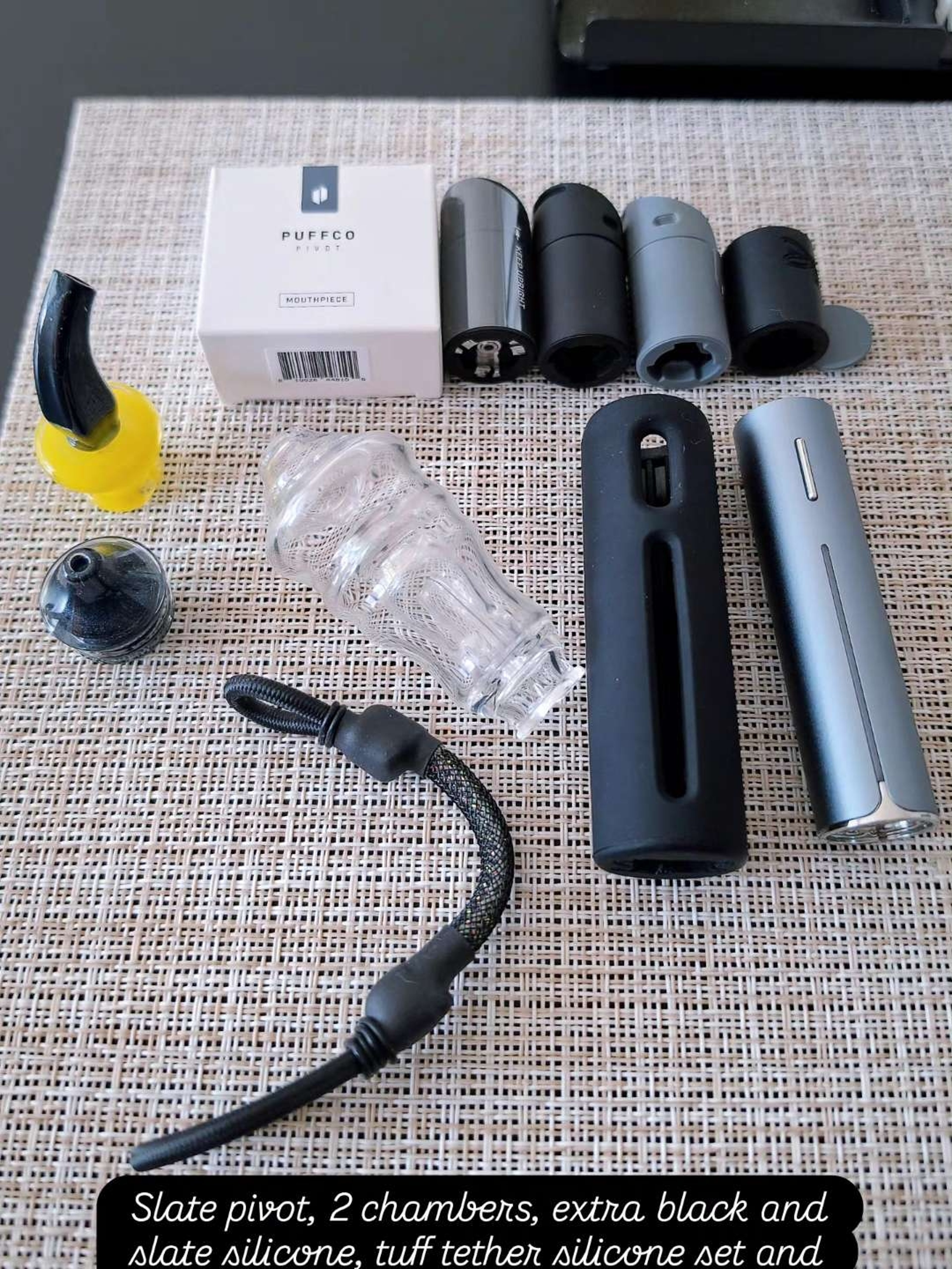 Preview pic of Puffco pivot with many extras