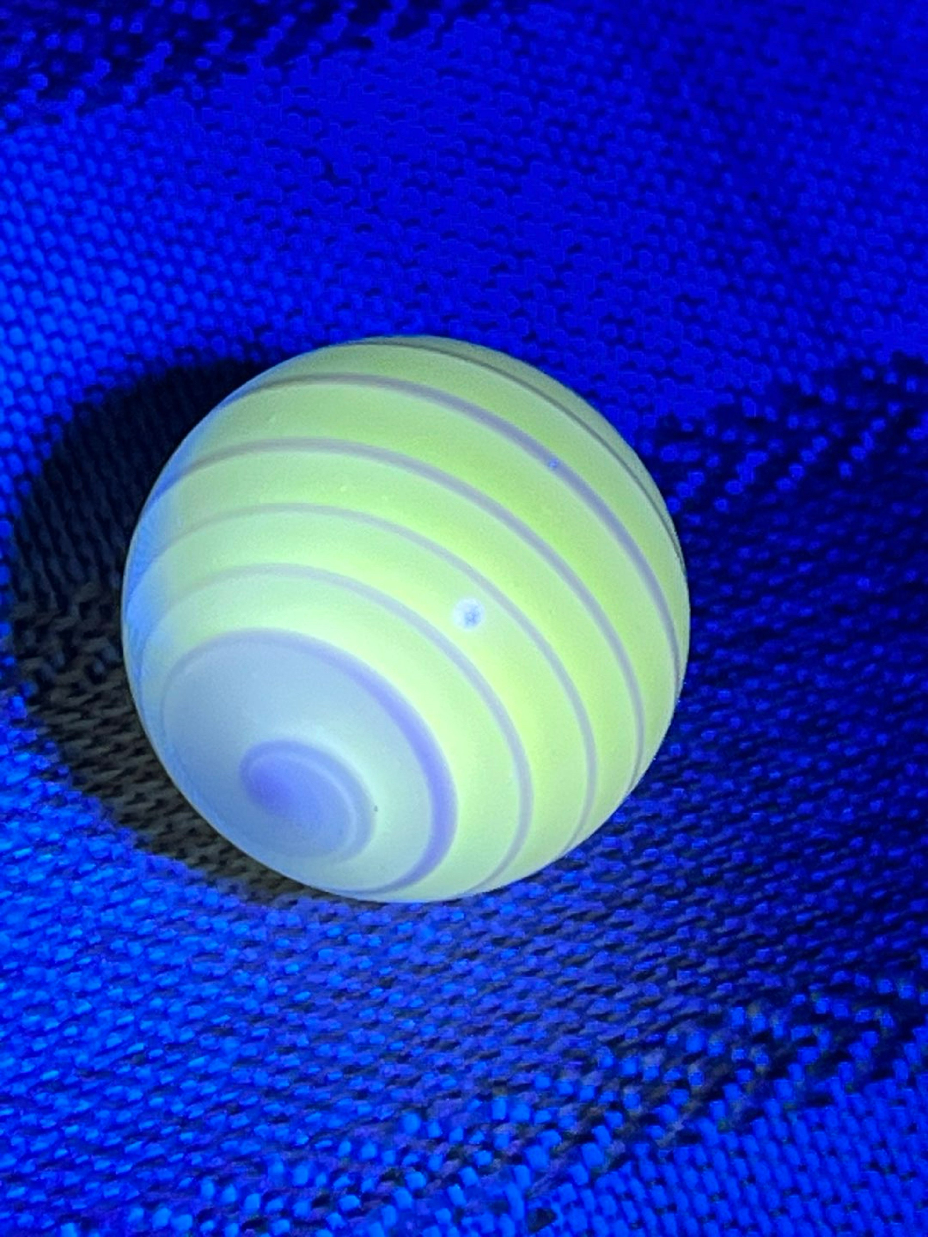 Preview pic of small UV spiral marble
