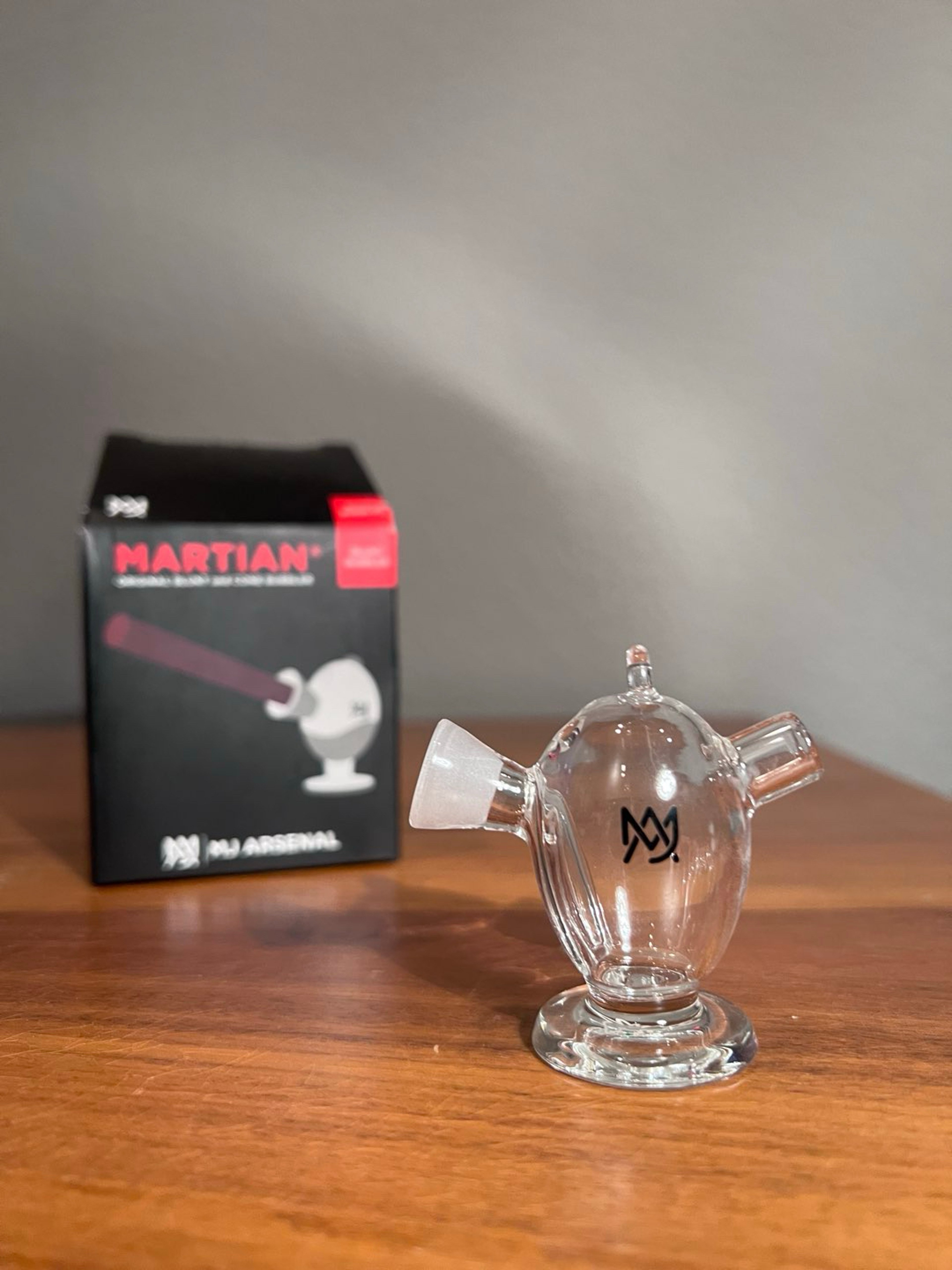 Preview pic of MJ Arenal - Martian Blunt Bubbler