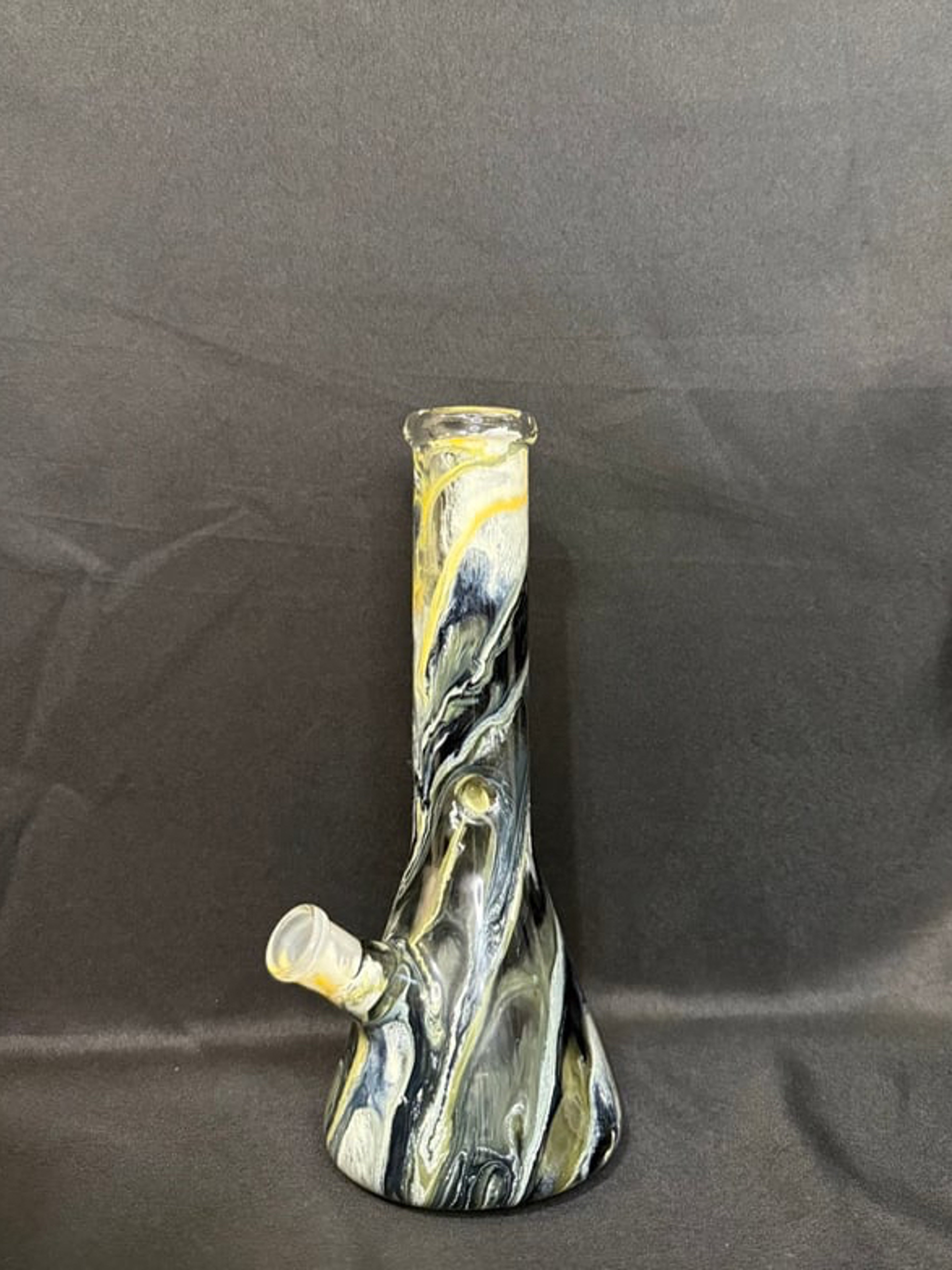 Beaker image 0
