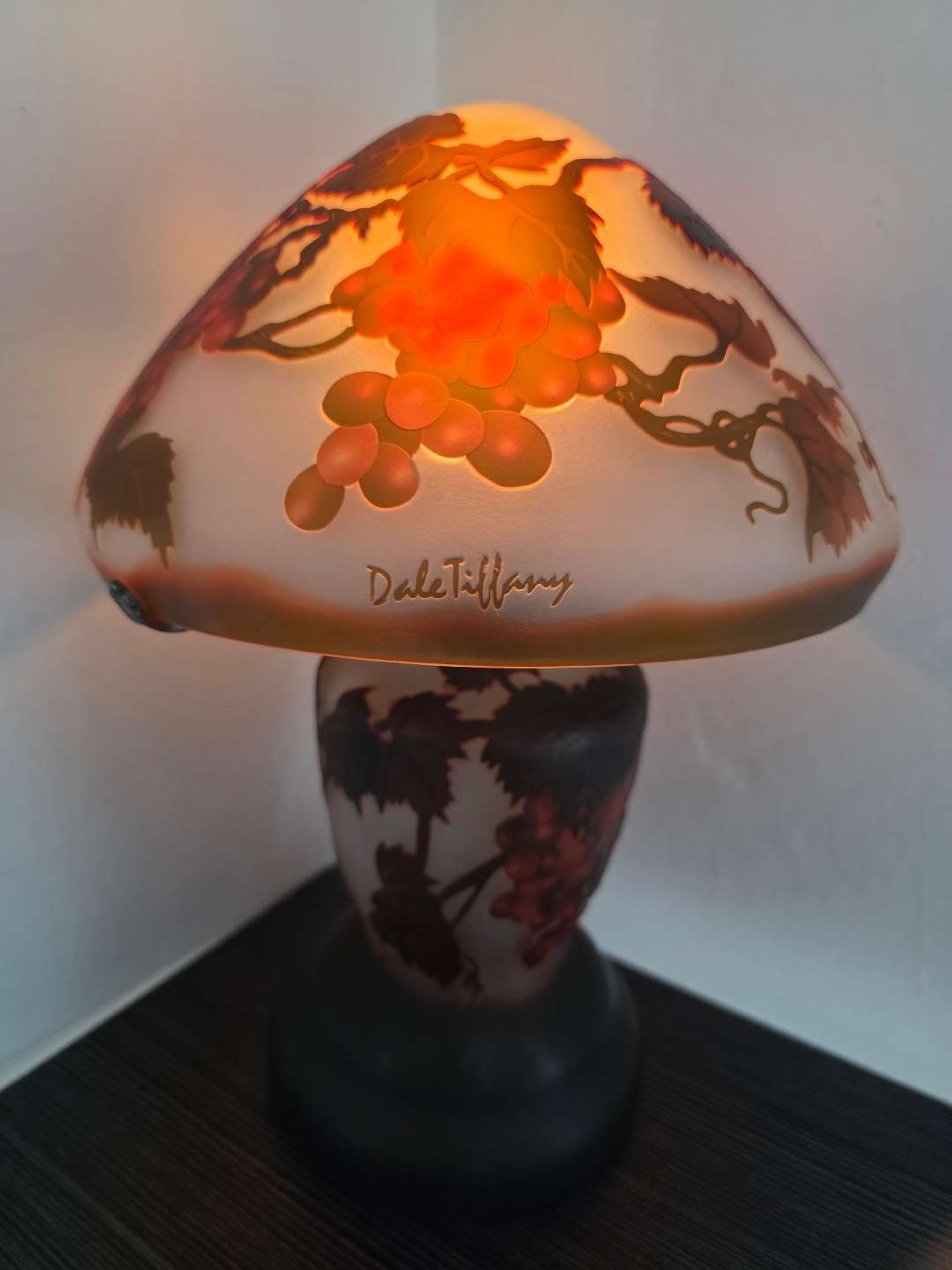 Preview pic of Dale Tiffany Lamp