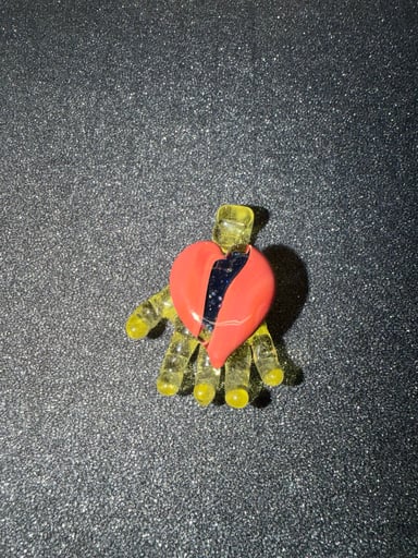Preview pic of Heart in hand  pendant CFL