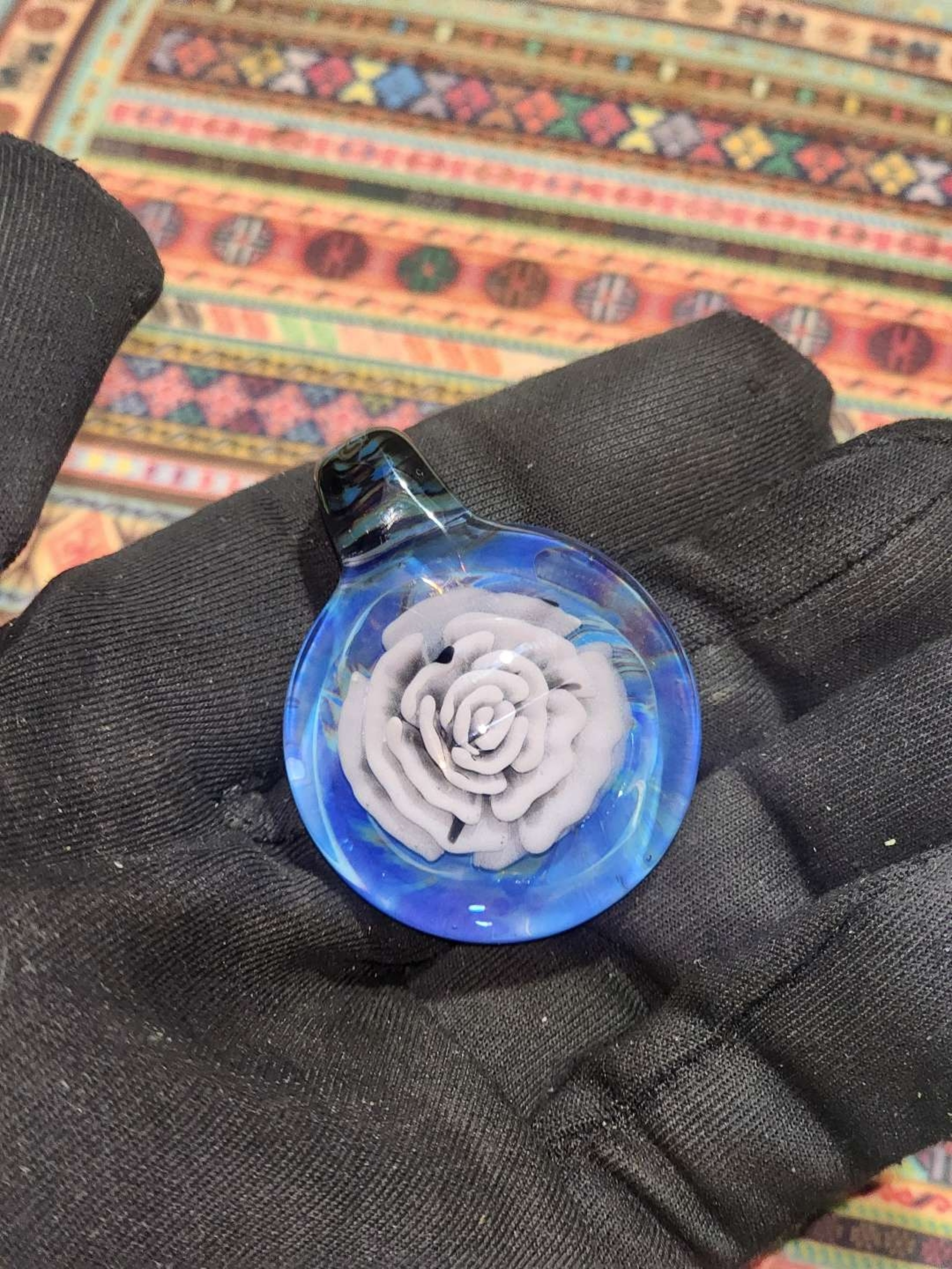 Preview pic of Flower implosion pendant