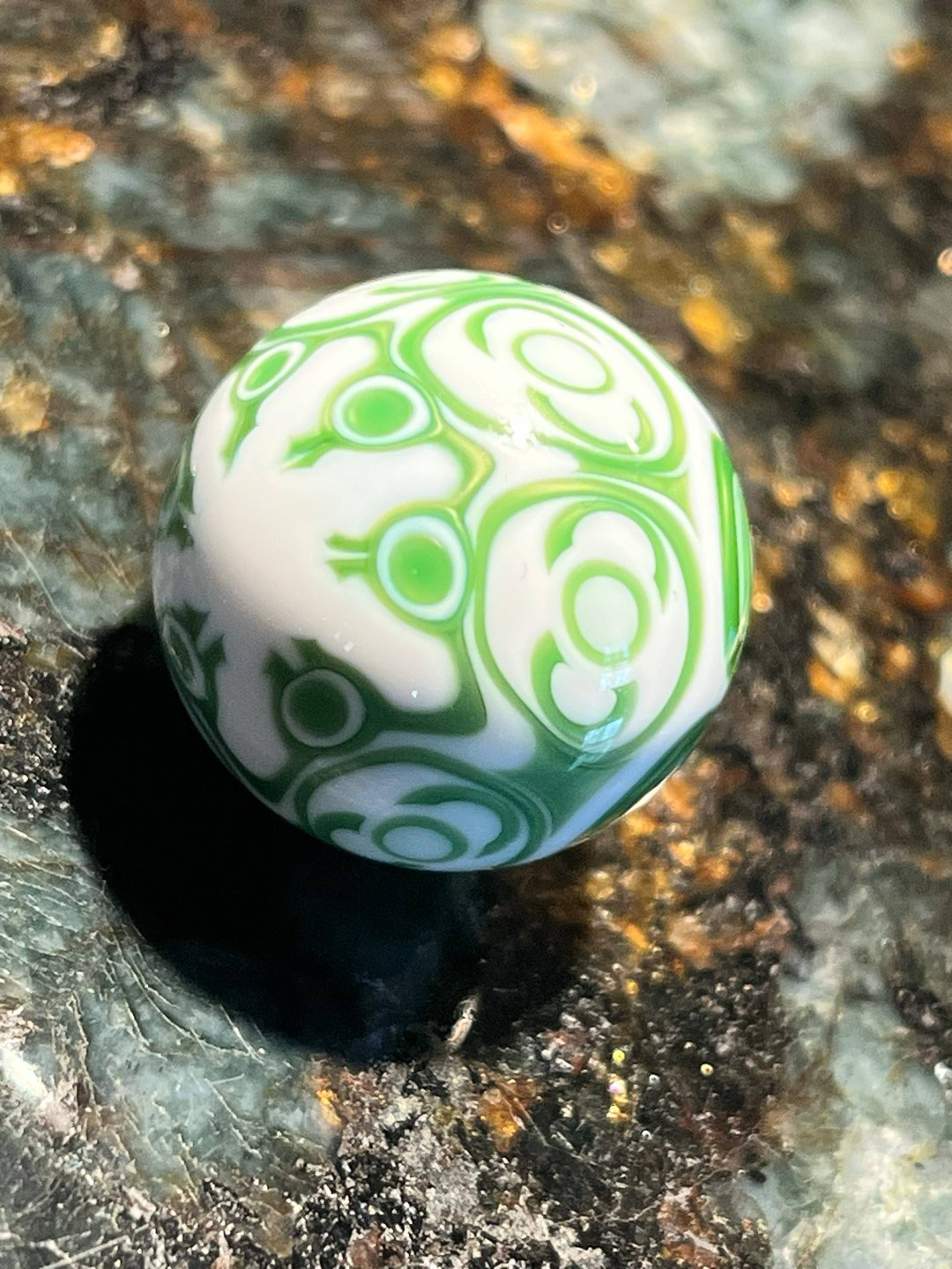 Preview pic of Uv dotstack marble