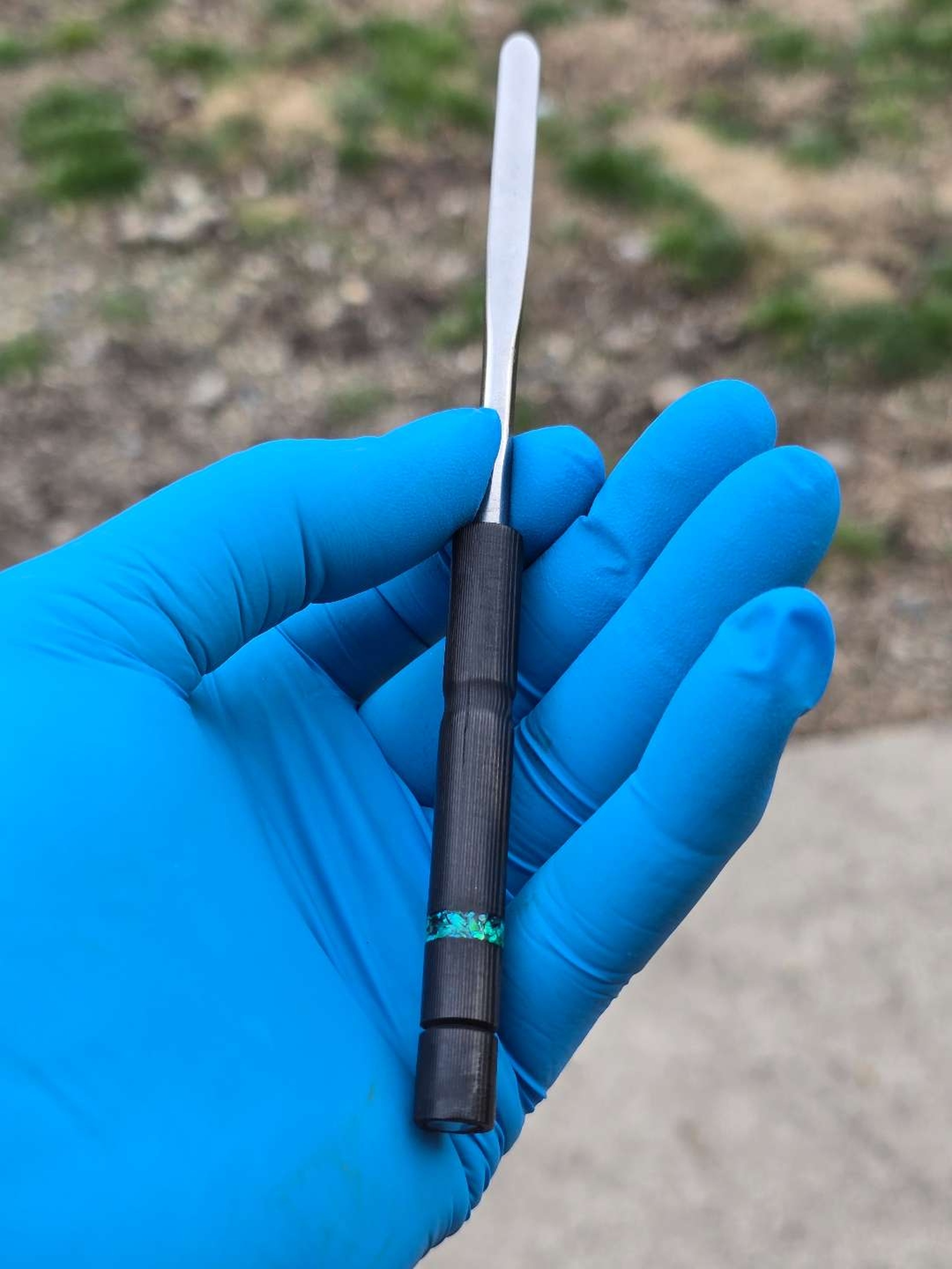 Preview pic of Carbon fiber and opal dab tool