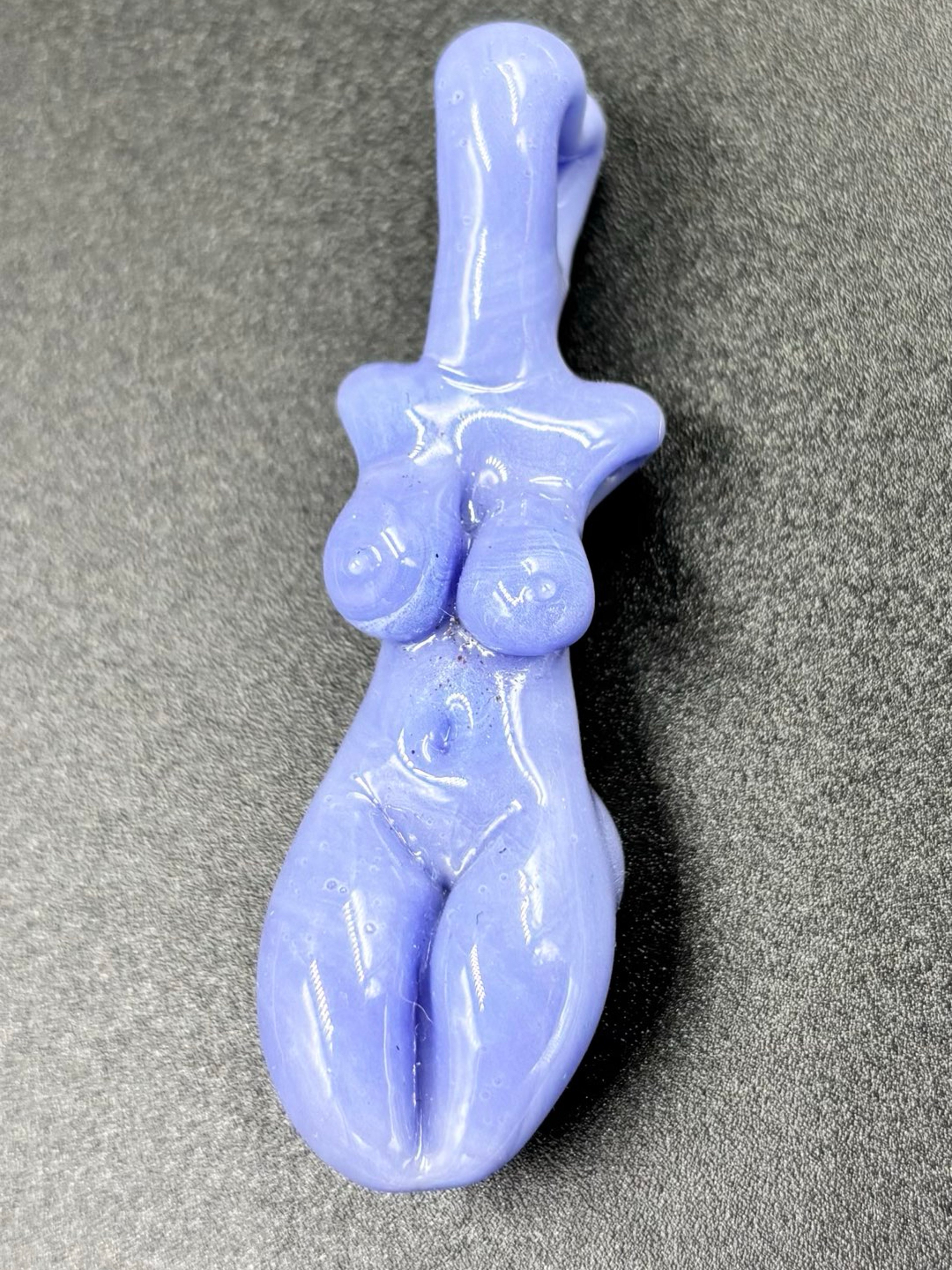 Preview pic of Ridiculousleeglassy lilac goddess pendant