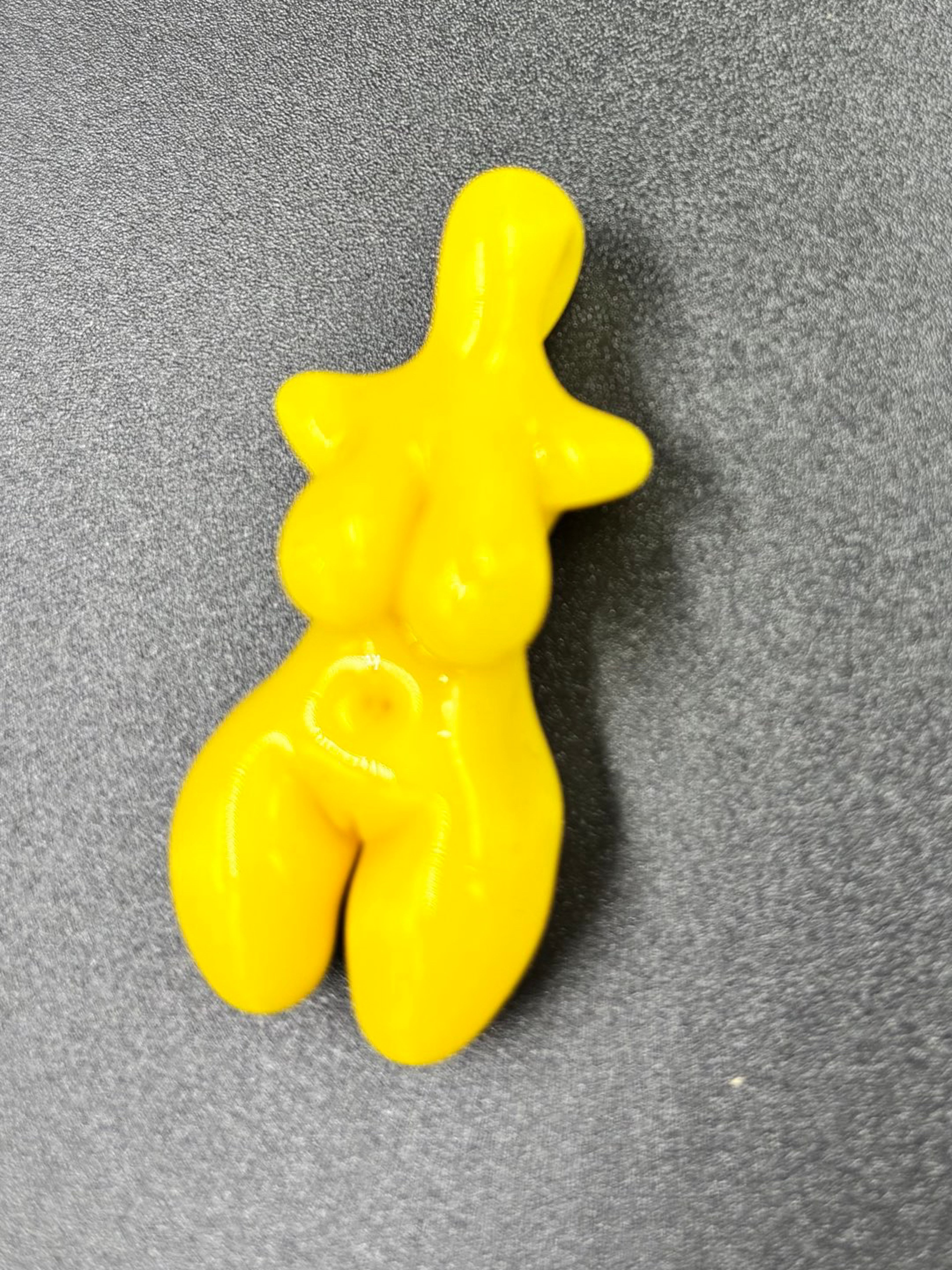Preview pic of Ridiculousleeglassy yellow goddess pendant