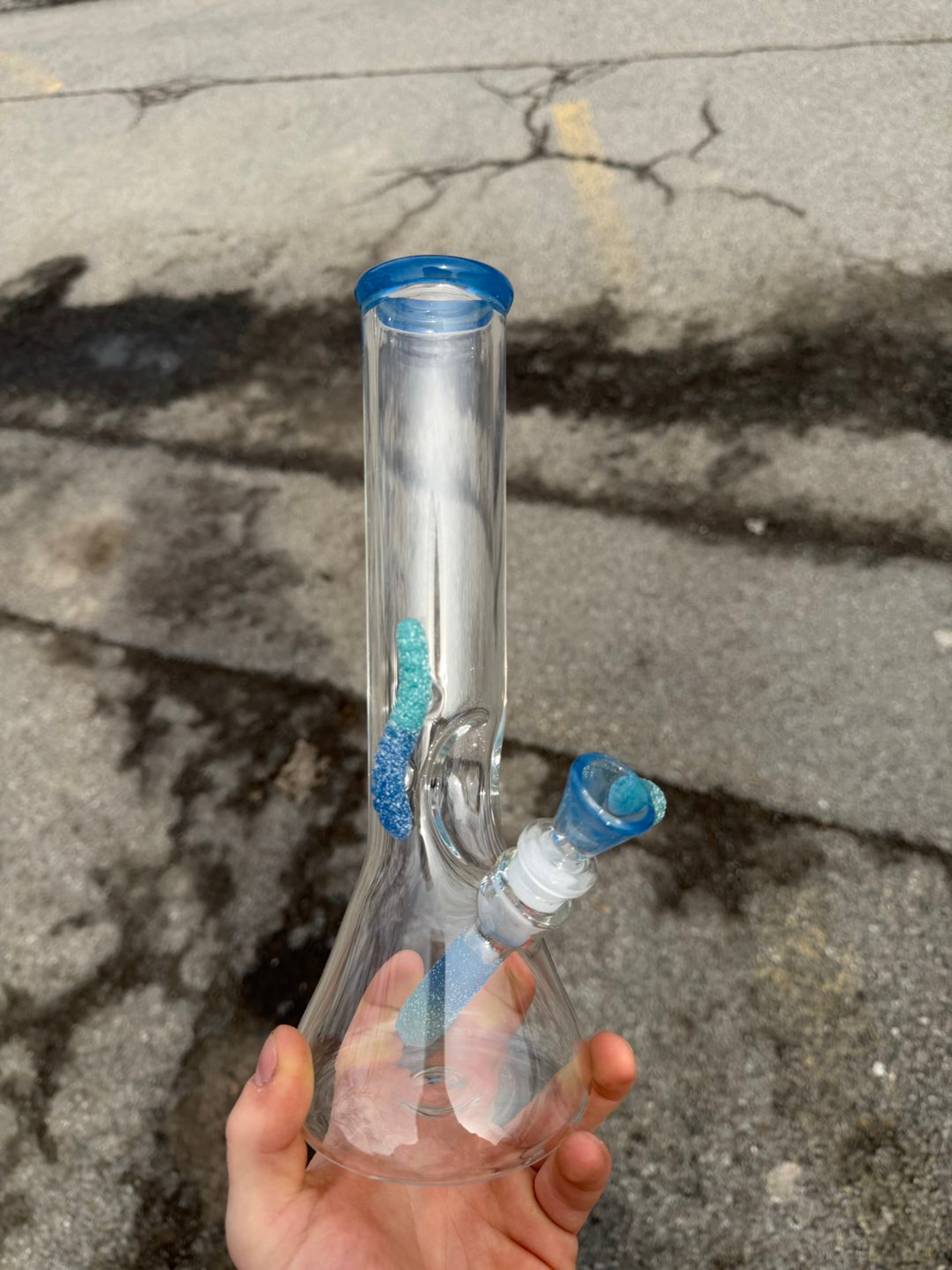 Preview pic of Emperial glass gummy worm beaker
