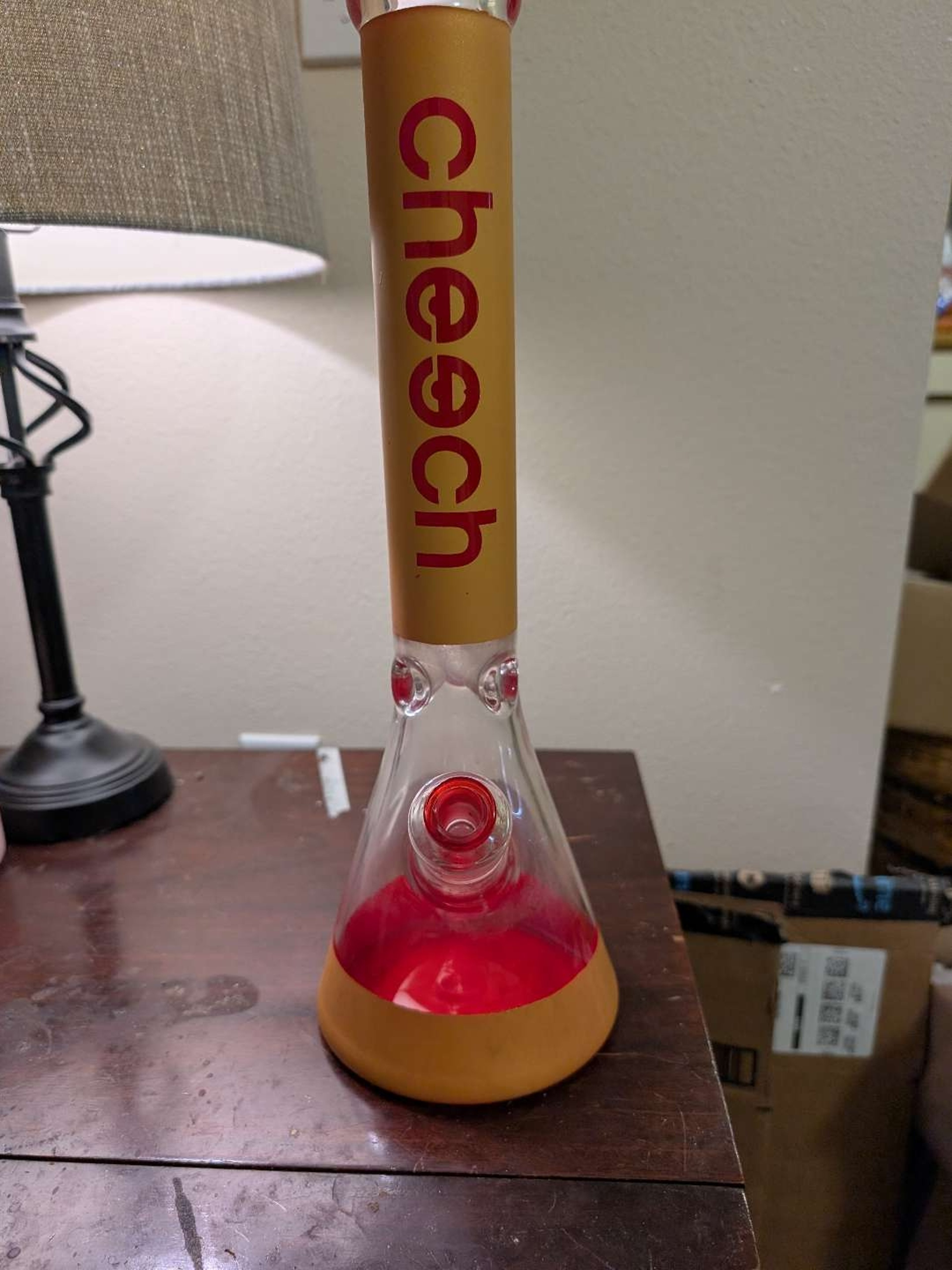 Preview pic of Cheech beaker bong