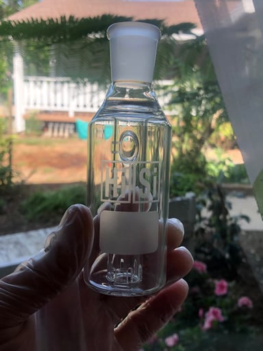 Preview pic of HiSi Glass 18mm 45° Hex Ash Catcher – V-Arm Diffuser – Clear