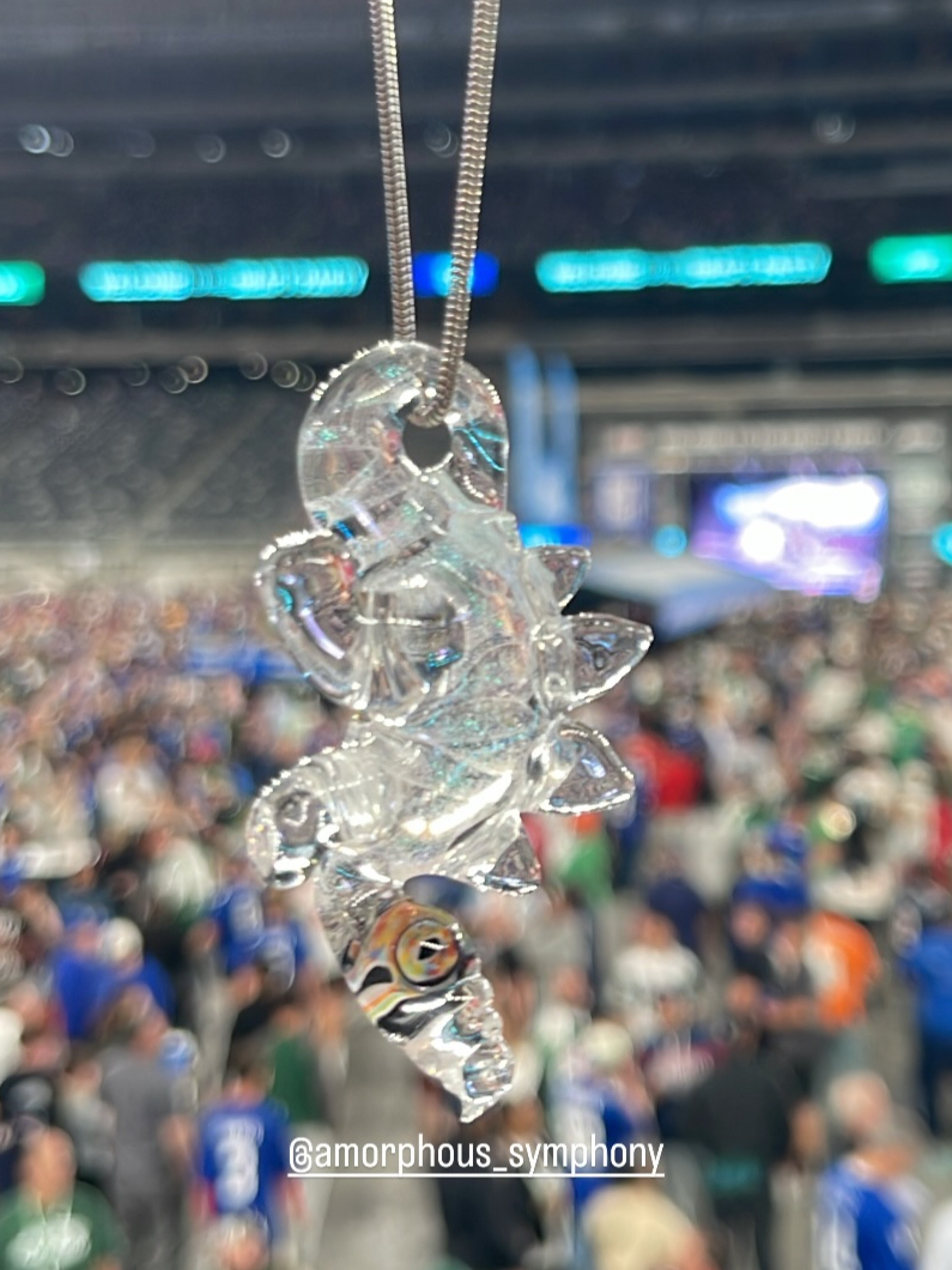 Preview pic of Stegosaurus pendant