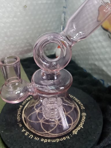 Preview pic of Brand-New,Heady, Pink Glass,Functional,Mini Dab Rig