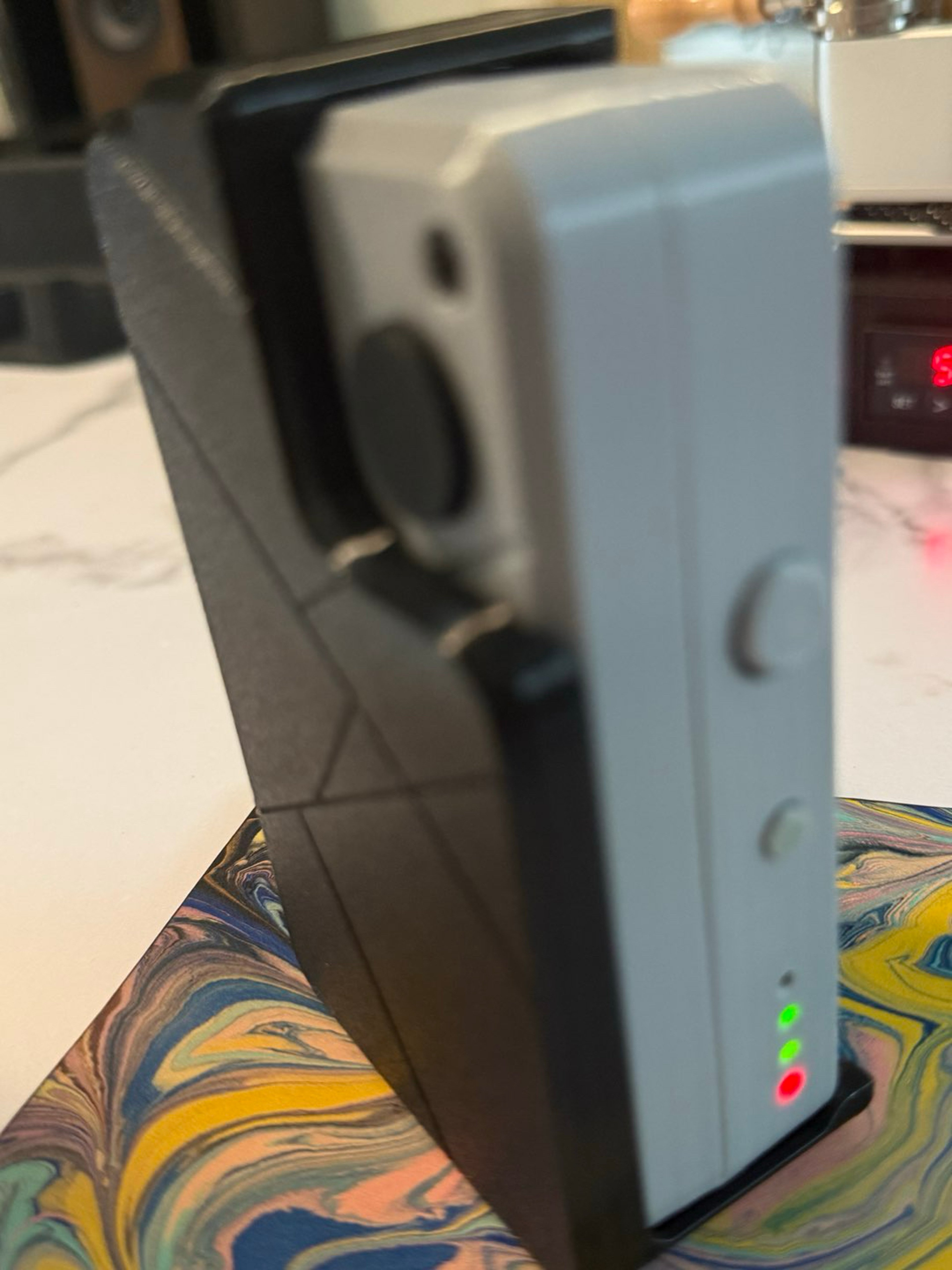 Preview pic of Vaphotbox - VHB 3D Mini Induction Heater with Cover
