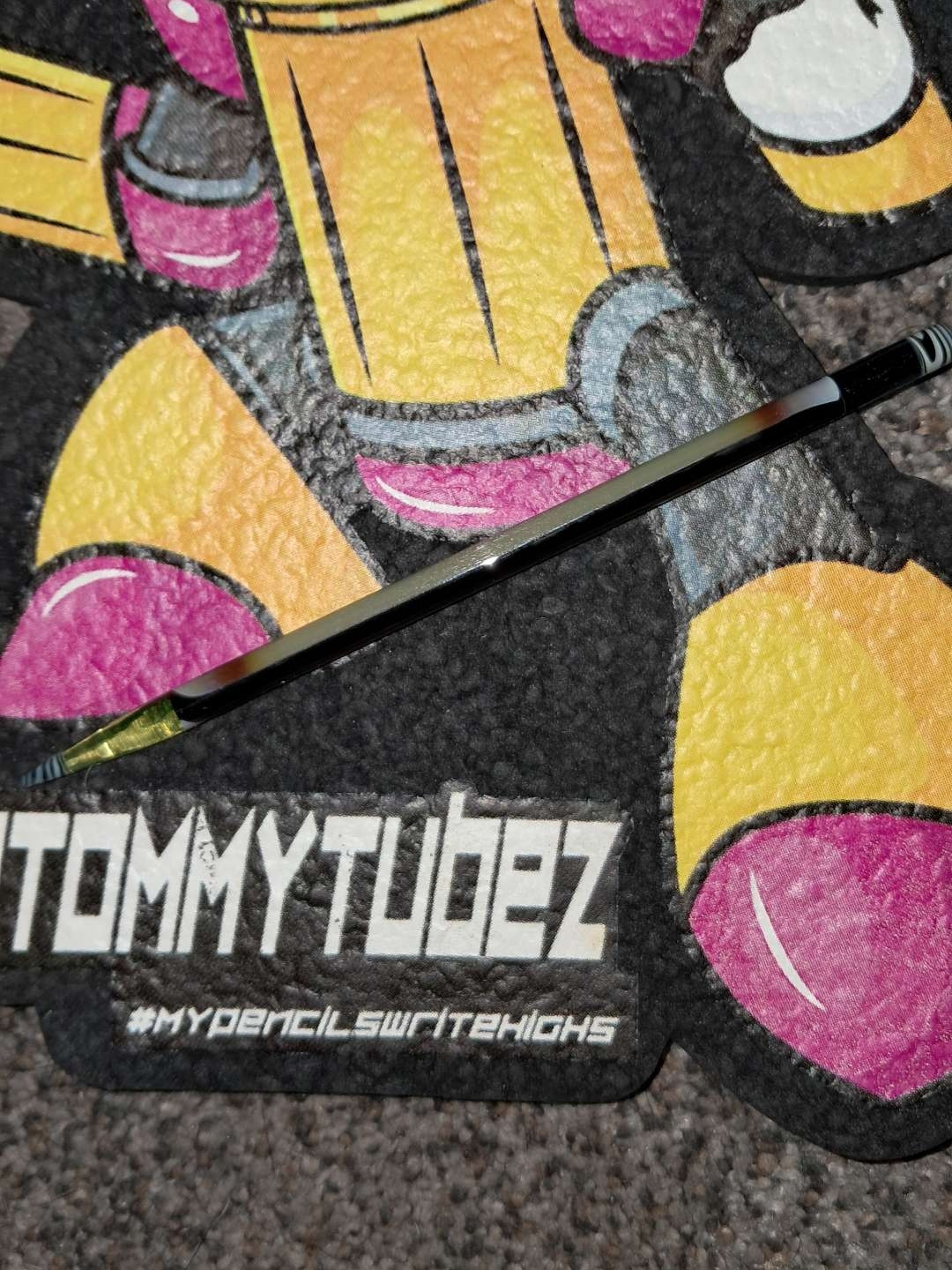 Preview pic of Tommytubez glass pencil