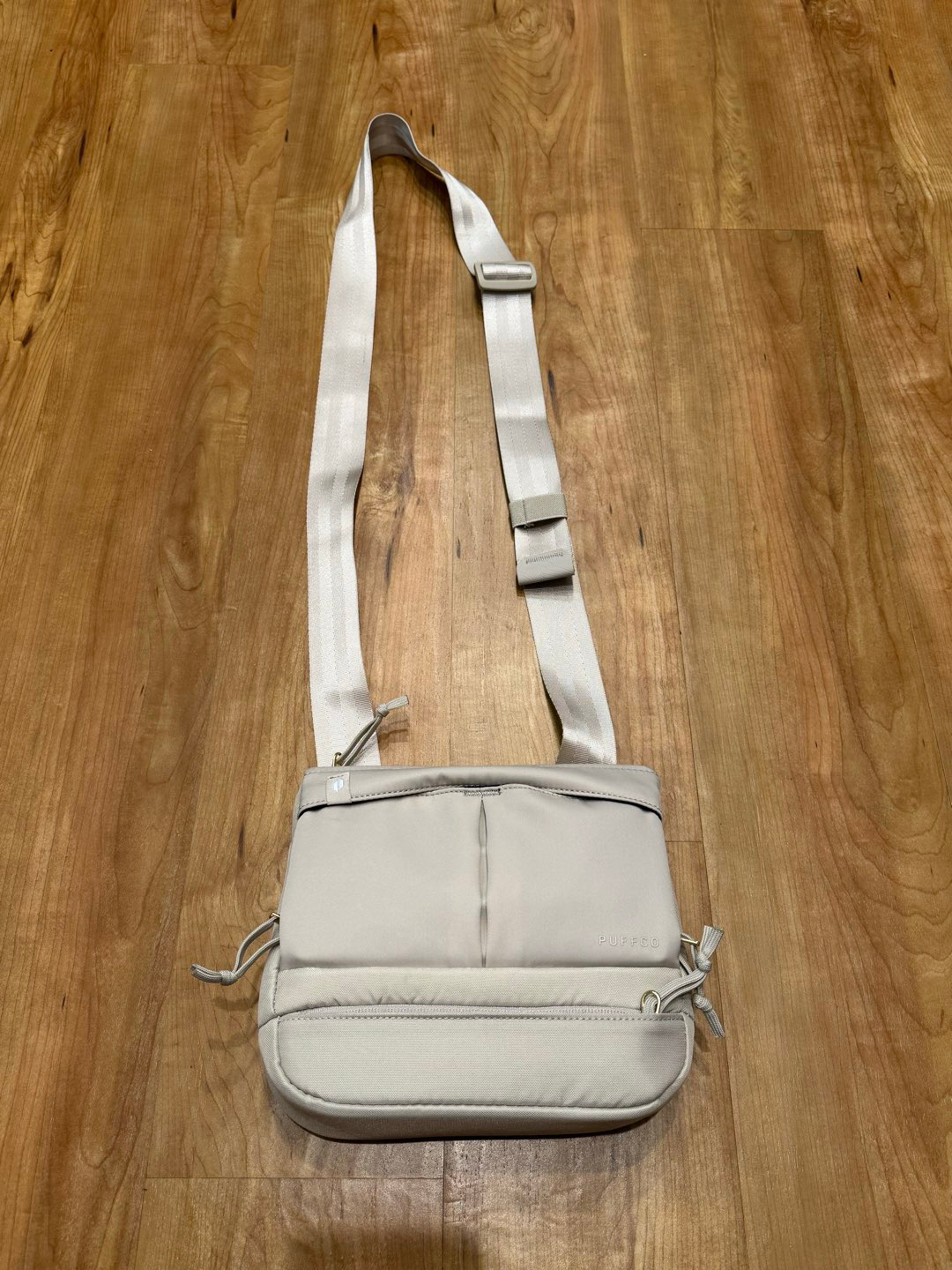 Preview pic of Desert tan Puffco Proxy Traveling Case clean beige