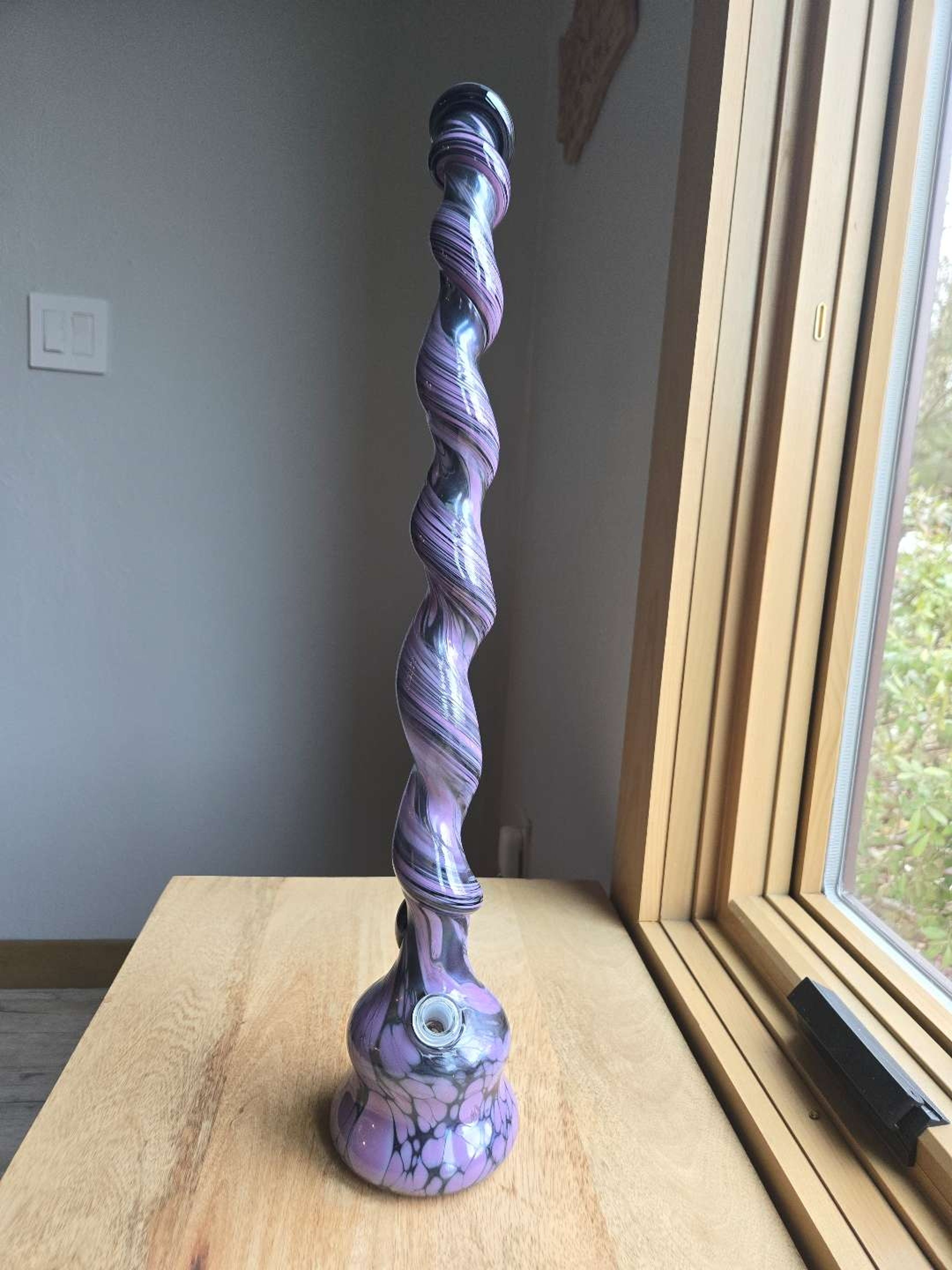 Preview pic of Special K 22 inch Stetch Bell Bong