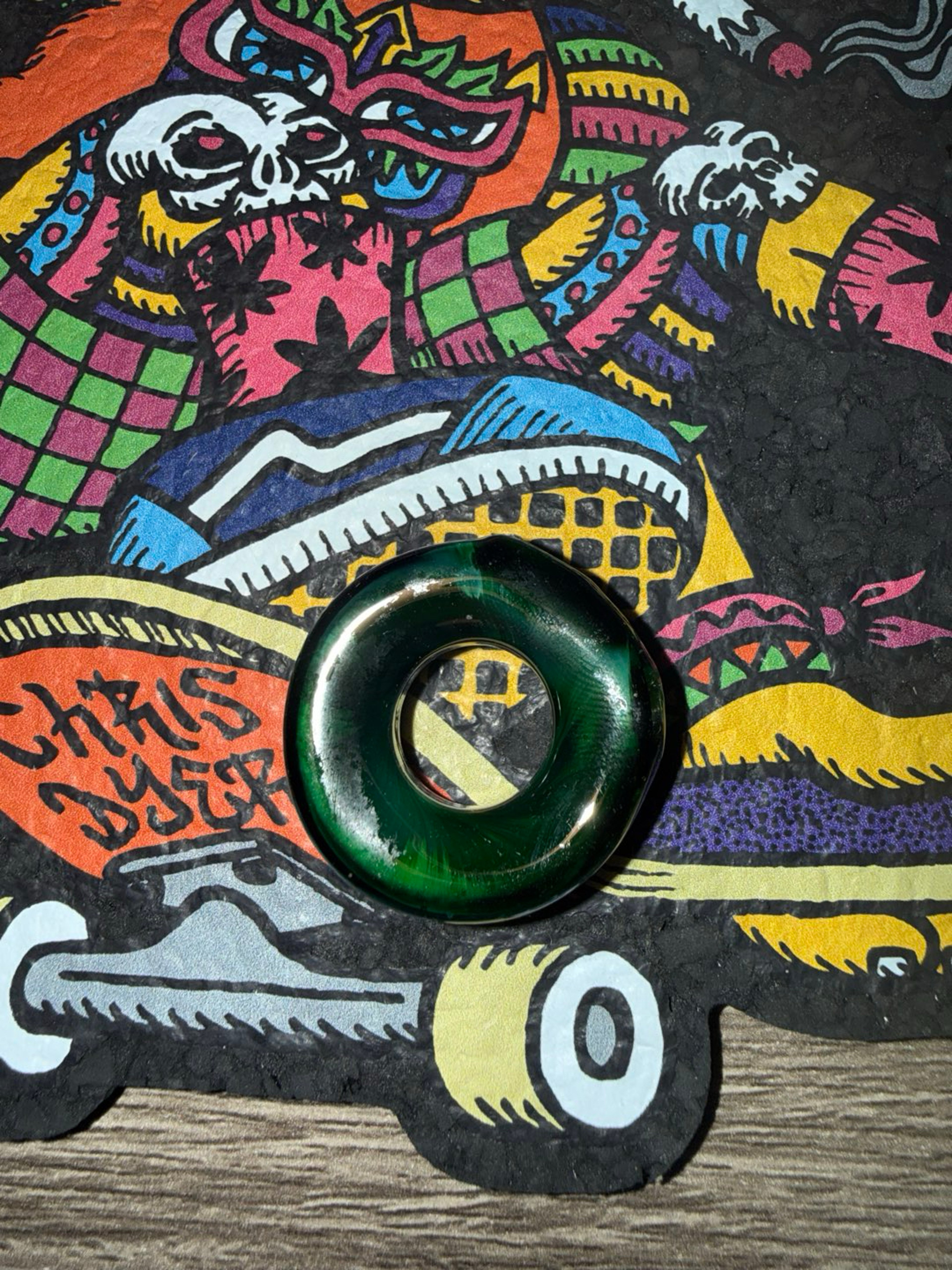Emerald green hollow pendant image 0