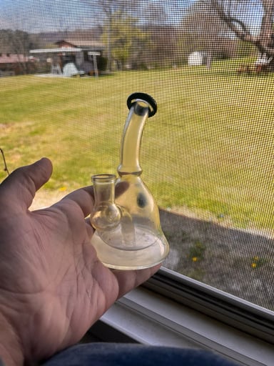 Preview pic of Kind glass rig