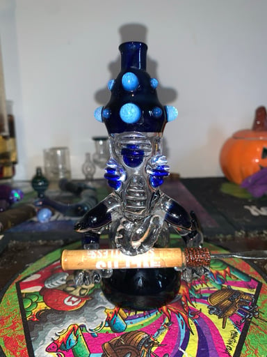Preview pic of Elephant head rig from tuskum glass