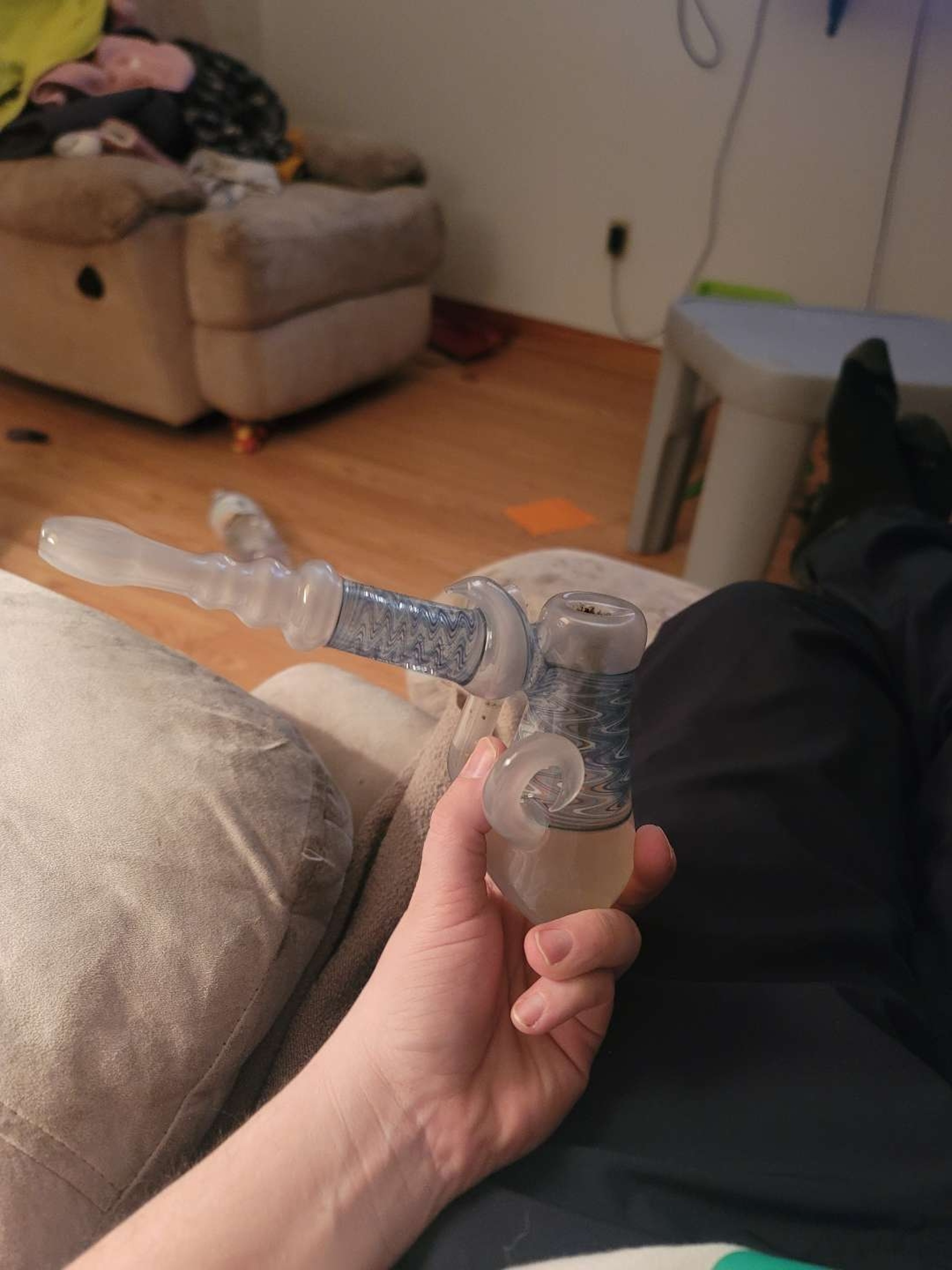 Preview pic of Liam the glass guy hammer bubbler