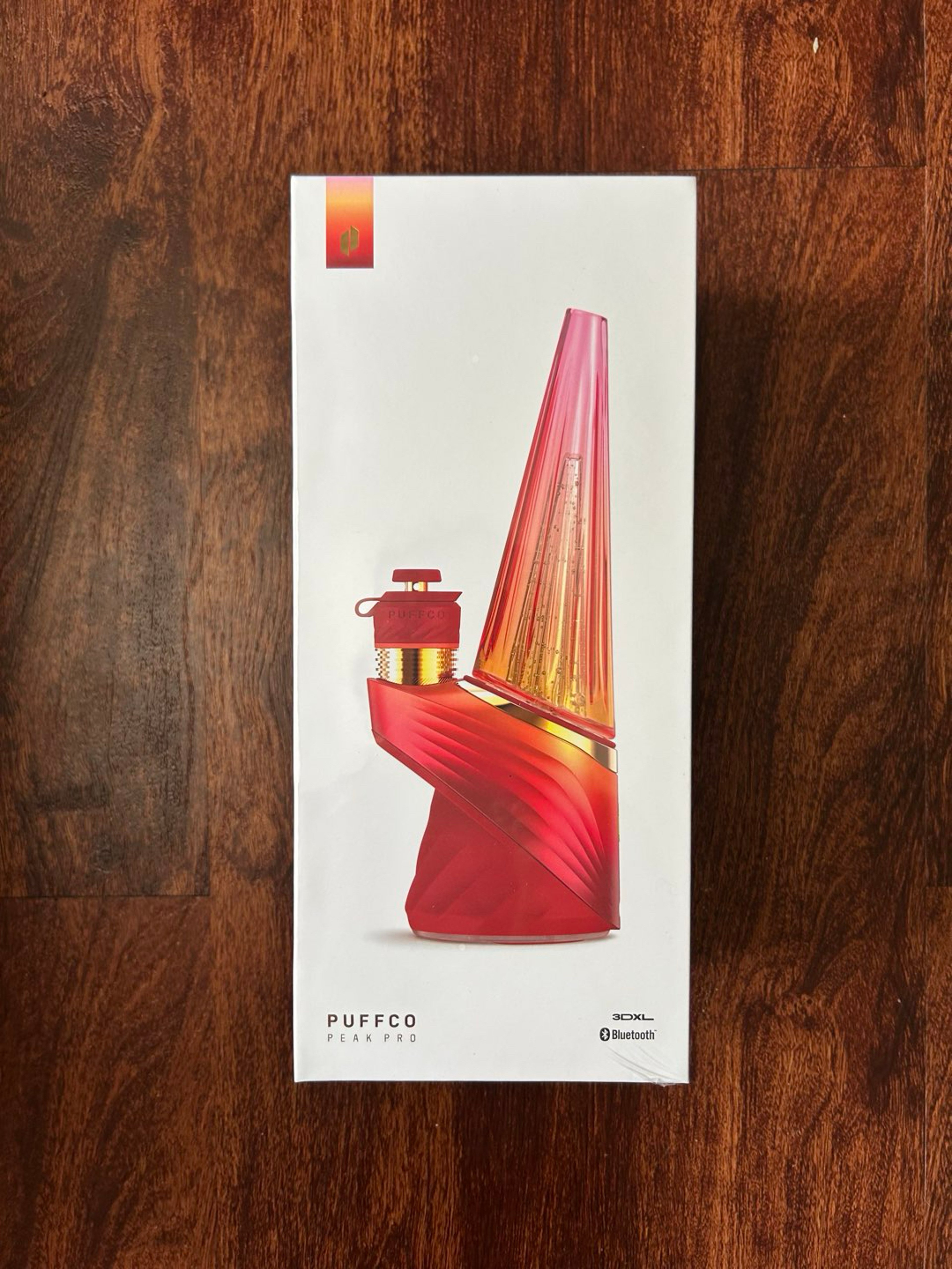 Preview pic of Sealed Puffco Daybreak Peak Pro V2 With Gold 3DXL - Limited Edition