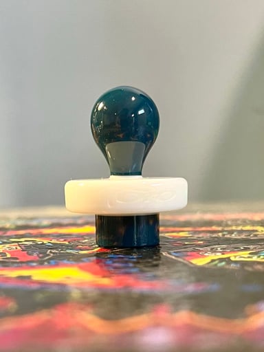 Preview pic of Full Color Peacock/White Toro UFO