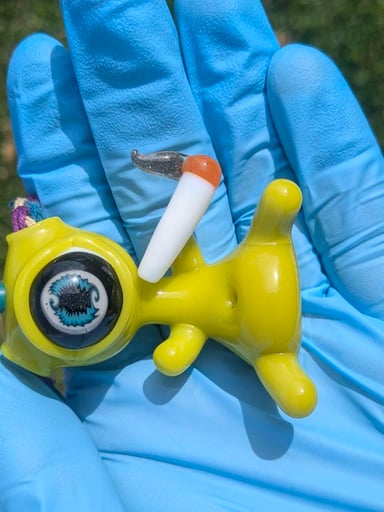 Preview pic of ChasesGlass Smokin XL Beadclops