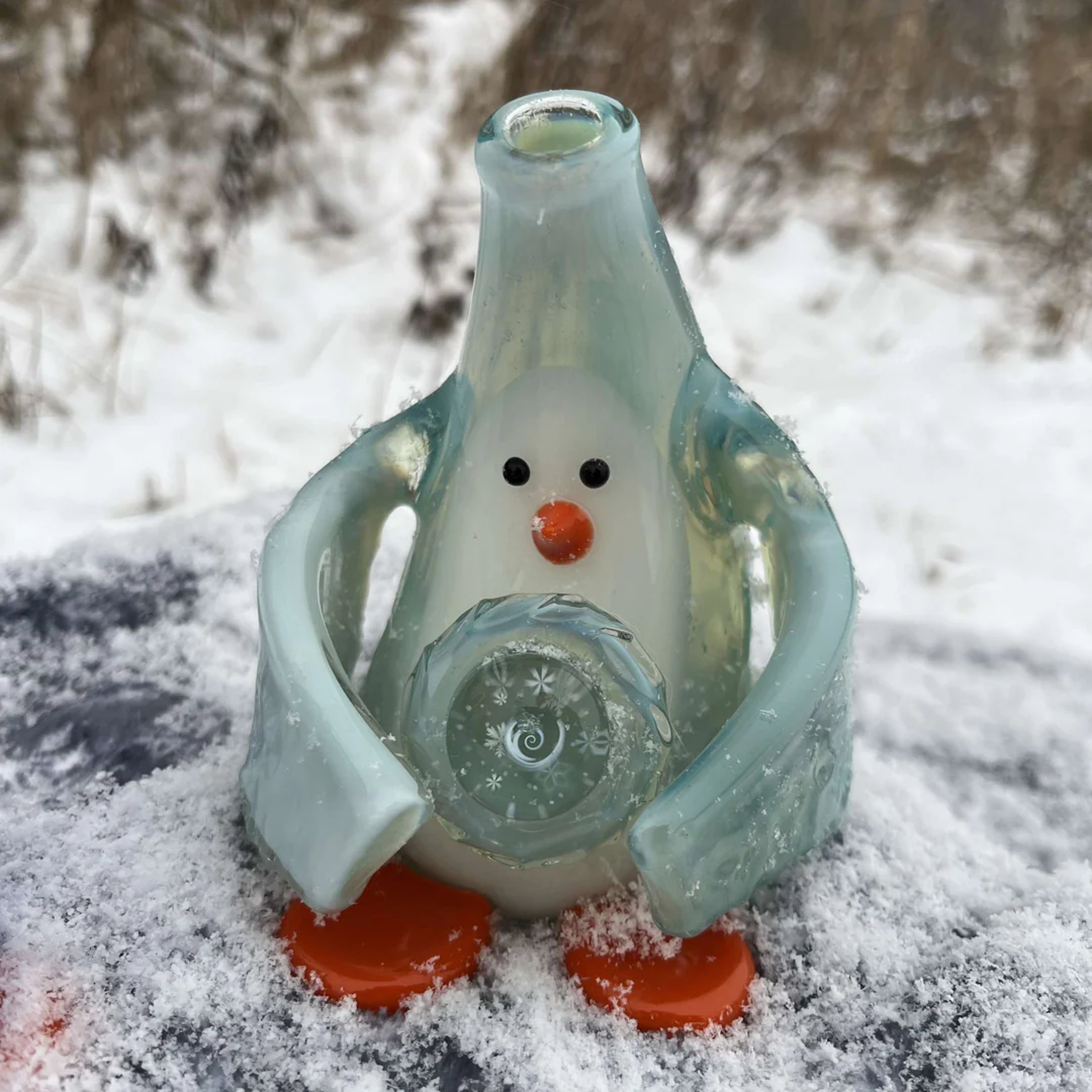 Preview pic of CHAKA GLASS FADED ICE CAVE PENGUIN DAB RIG