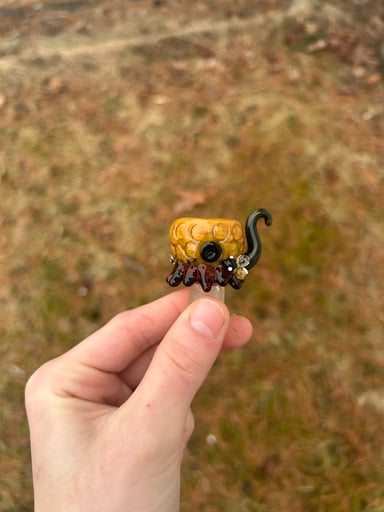 Preview pic of Empire Glass Bee Slide
