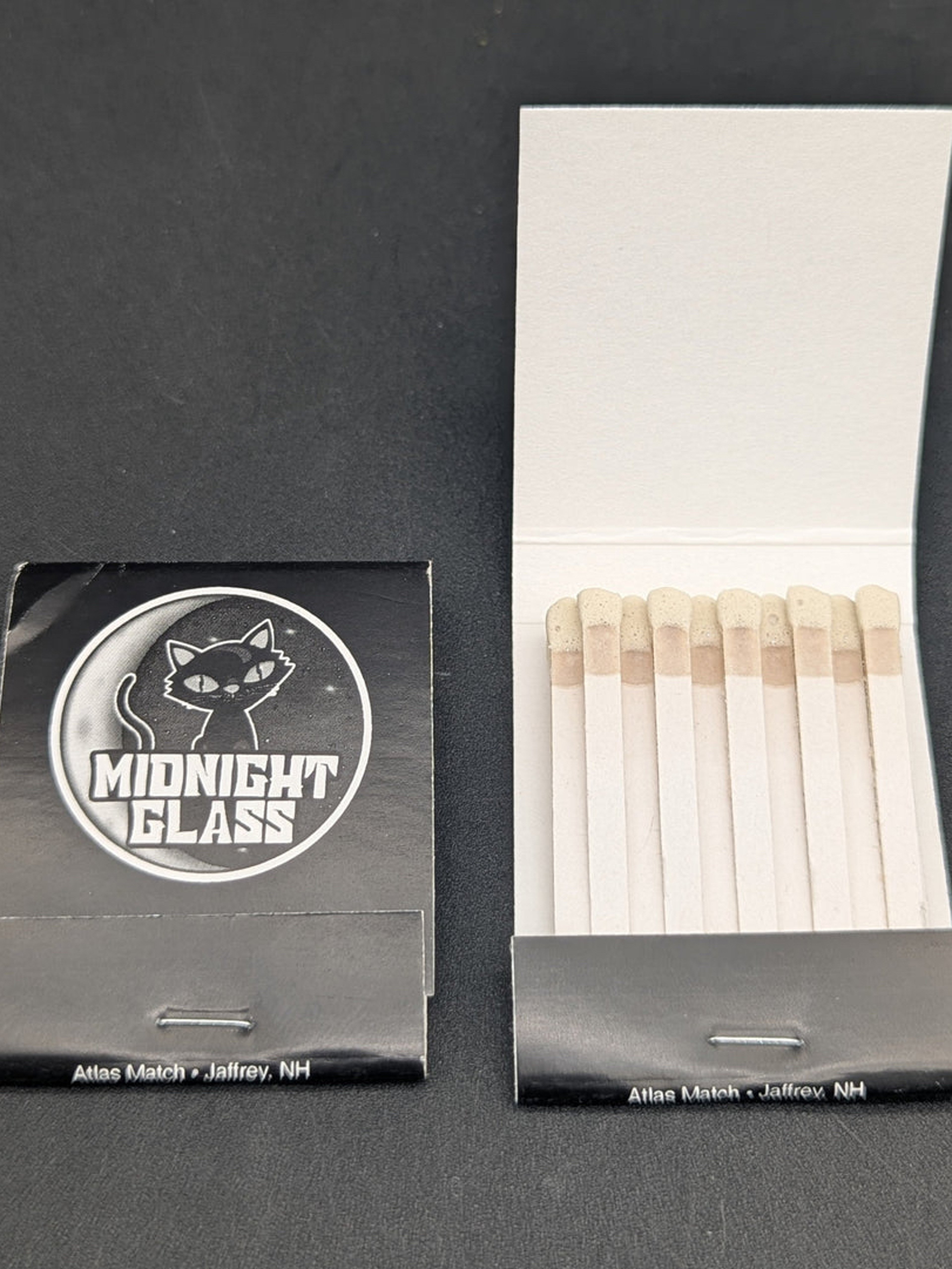 Preview pic of ($0.50) MIDNIGHT GLASS CLASSIC MATCHES 20CT
