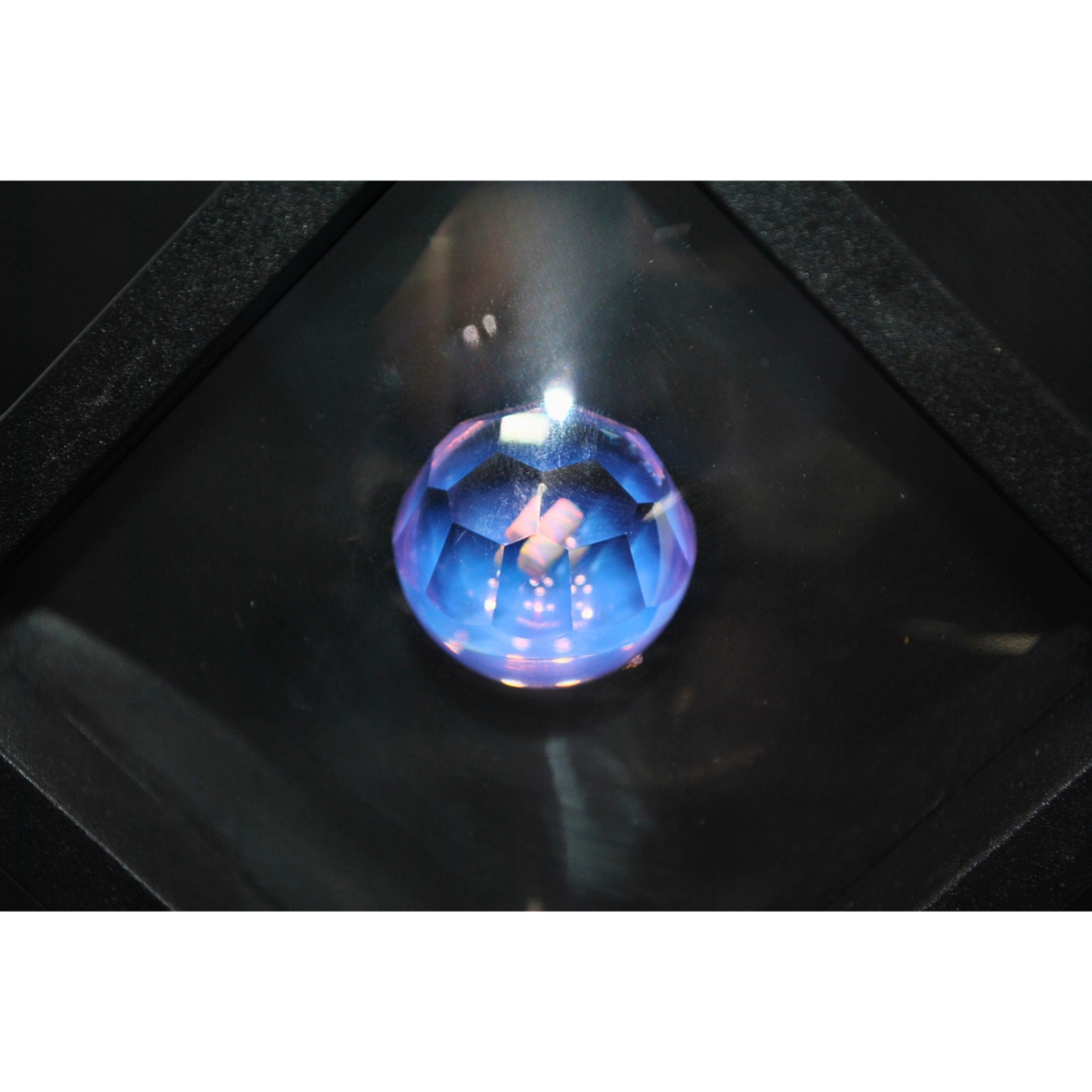 Preview pic of Faceted top marble with opal "lucid"(cfl)