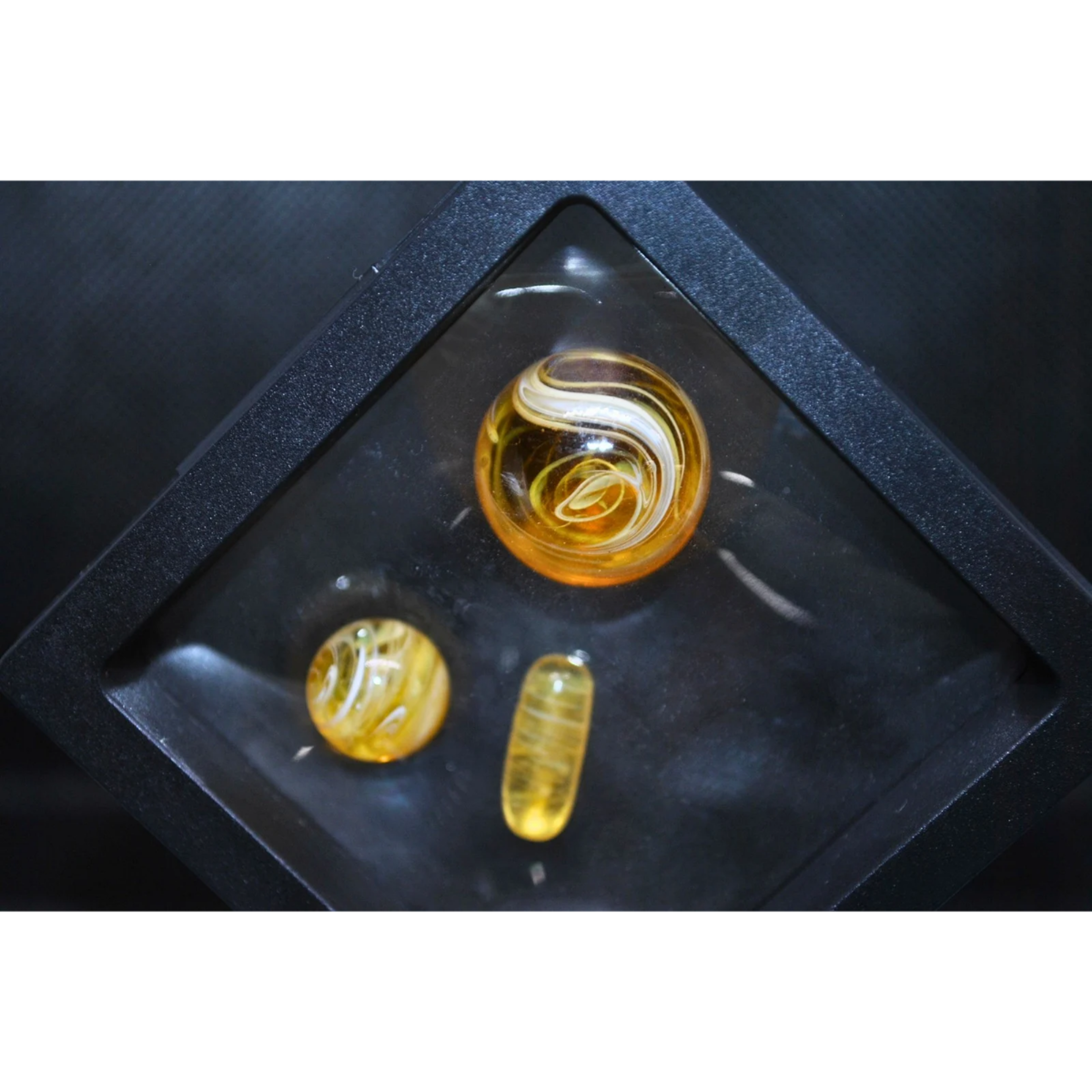 Preview pic of Swirl terp slurper set "yellow"