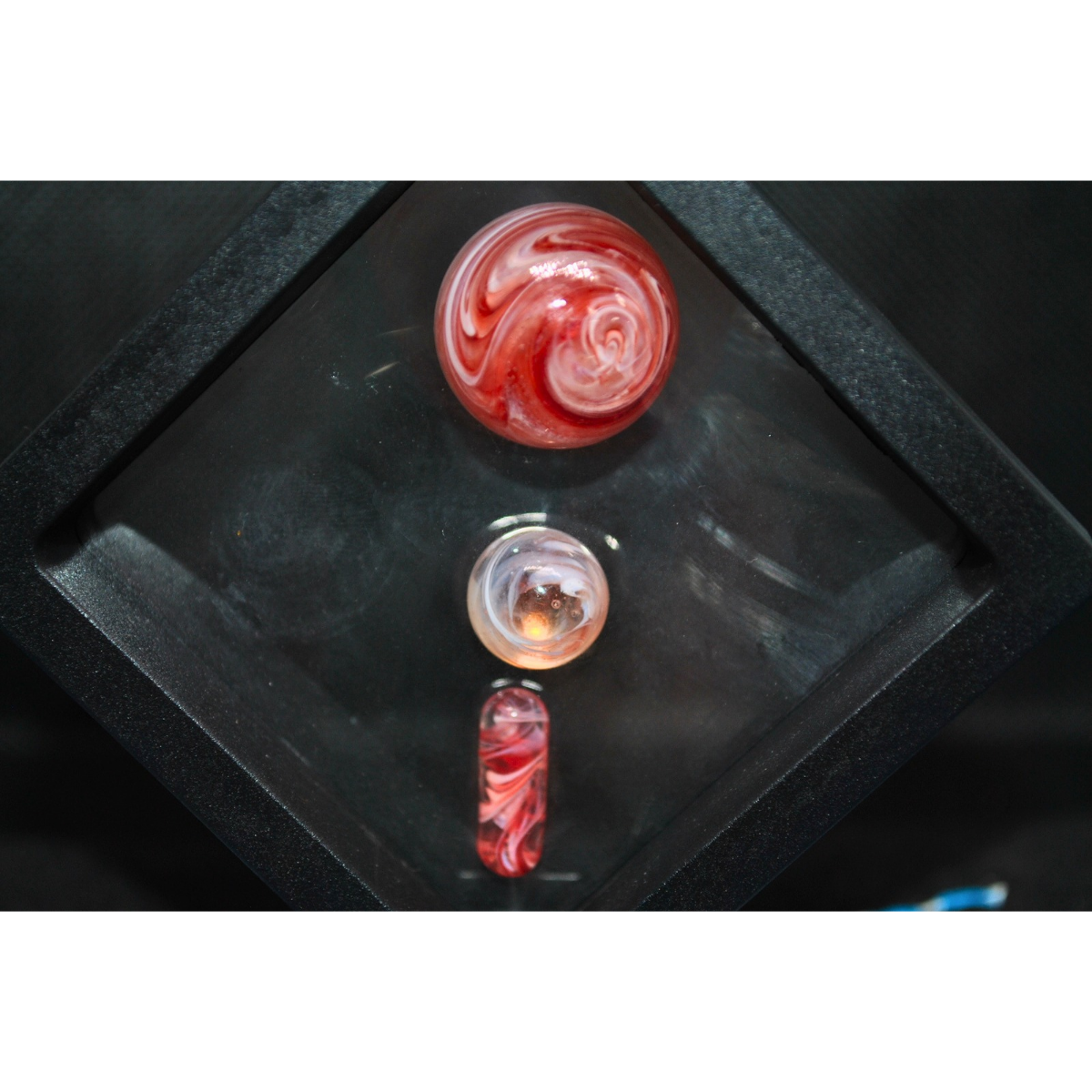 Preview pic of Swirl terp slurper set "red"