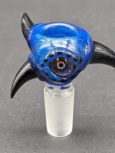Preview pic of MAKO GLASS GOBLIN CREATURES W/ HORNS 14M HERB SLIDE