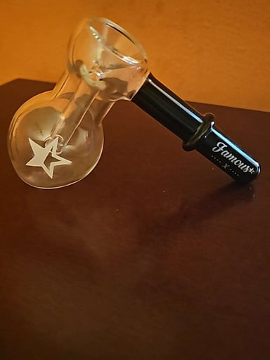 Preview pic of Rockstar famous x stand up bubbler