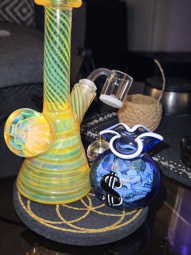 Preview pic of W.C. Stearns Fumed OG Beaker Rig $400 | *price drop*